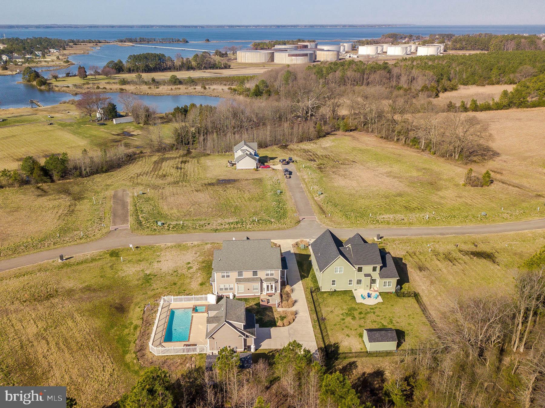 LIGHTHOUSE COMMONS - Residential