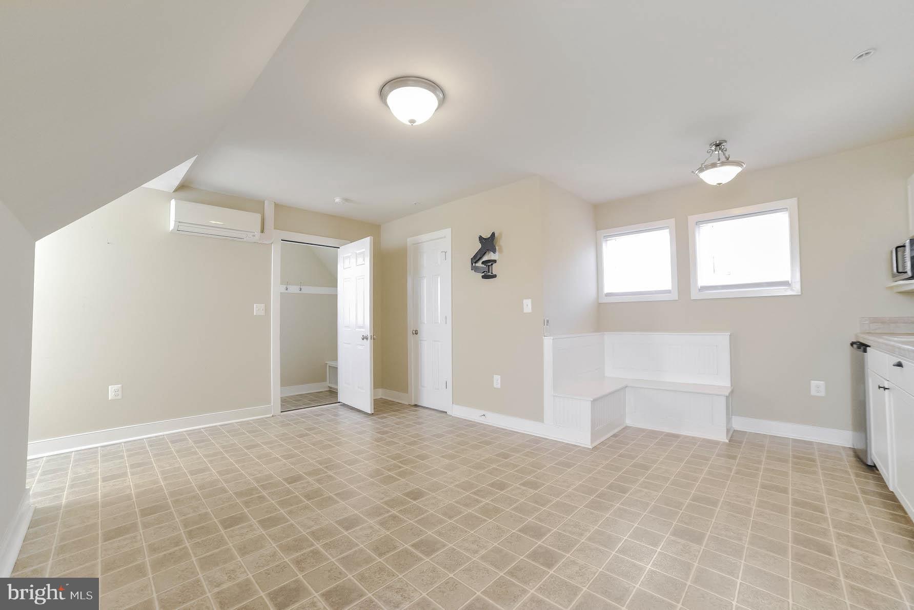 LIGHTHOUSE COMMONS - Residential