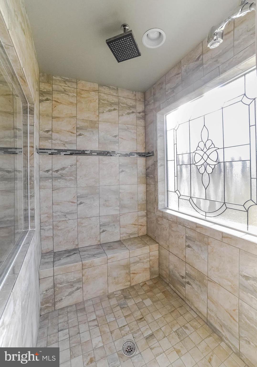 LIGHTHOUSE COMMONS - Residential