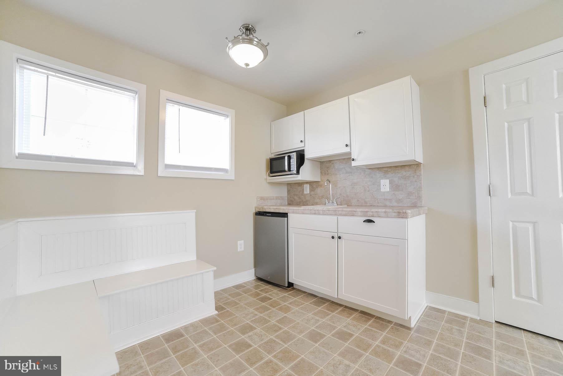 LIGHTHOUSE COMMONS - Residential