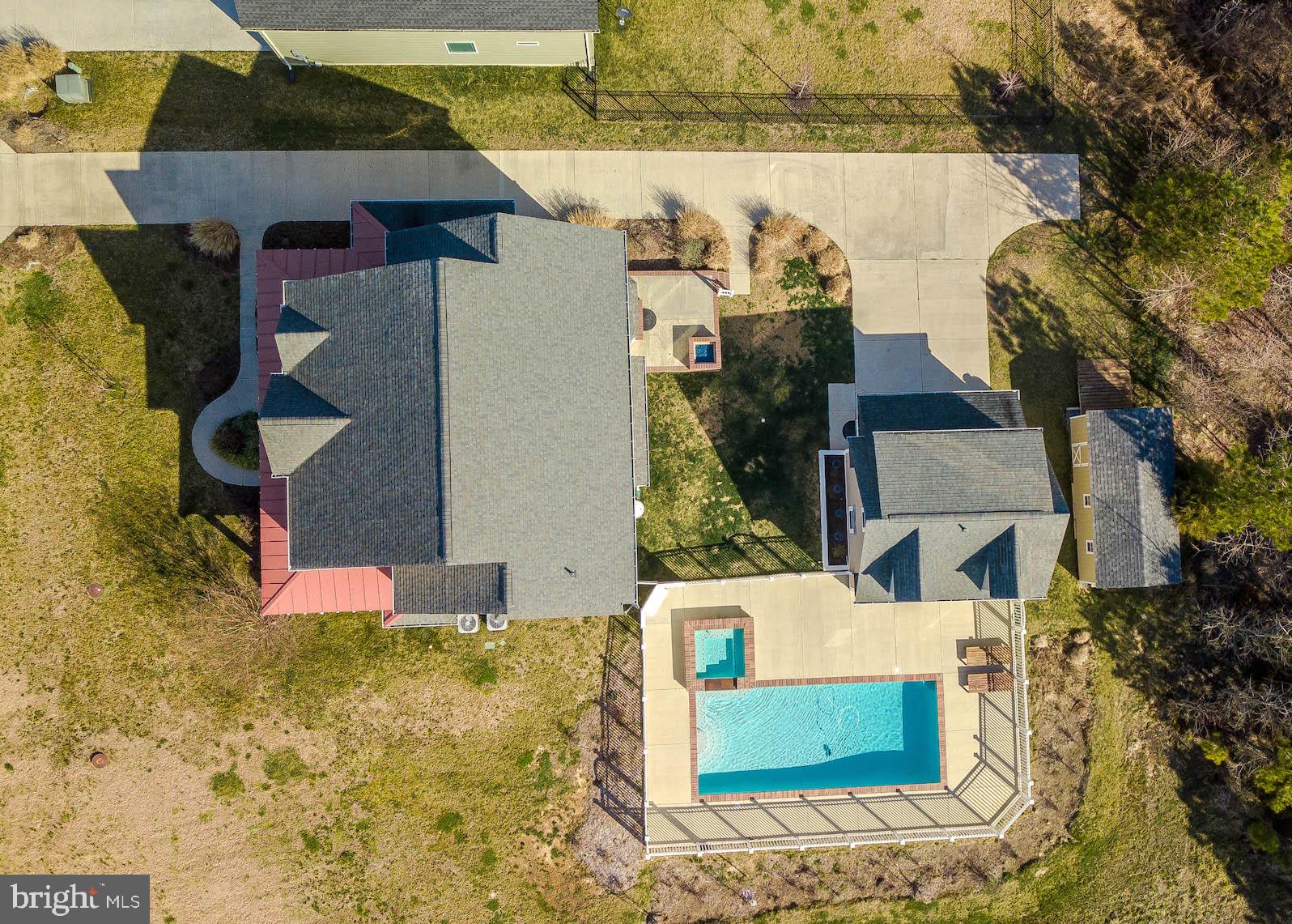 LIGHTHOUSE COMMONS - Residential