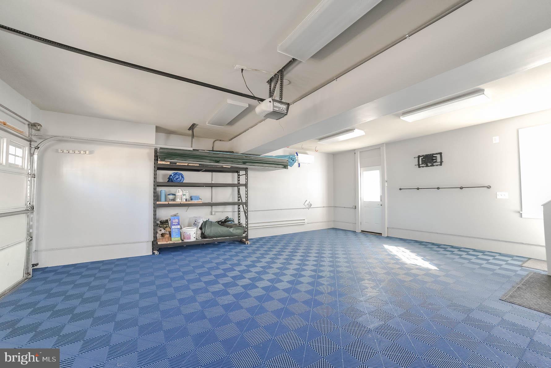 LIGHTHOUSE COMMONS - Residential