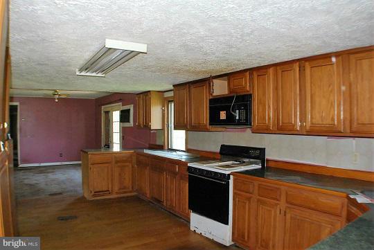 OAK BREEZE - Residential