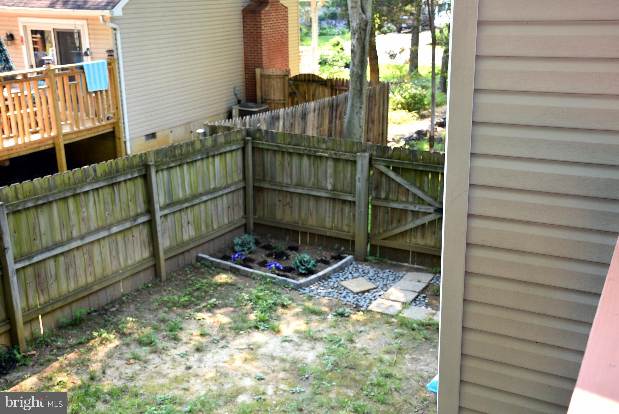 MEADOWOOD VILLAGE - Residential