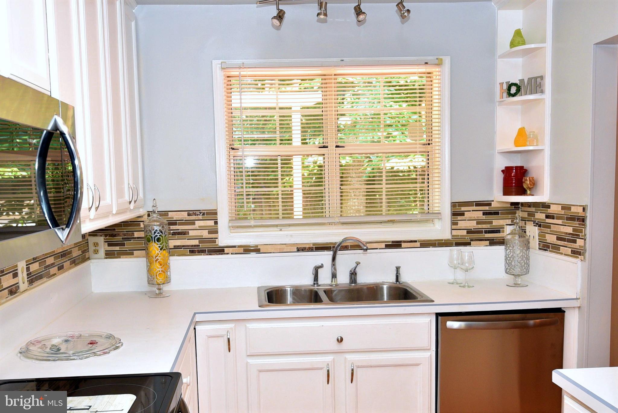 MEADOWOOD VILLAGE - Residential