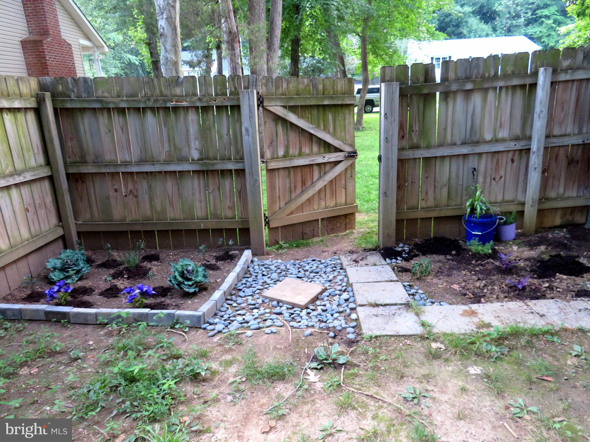 MEADOWOOD VILLAGE - Residential