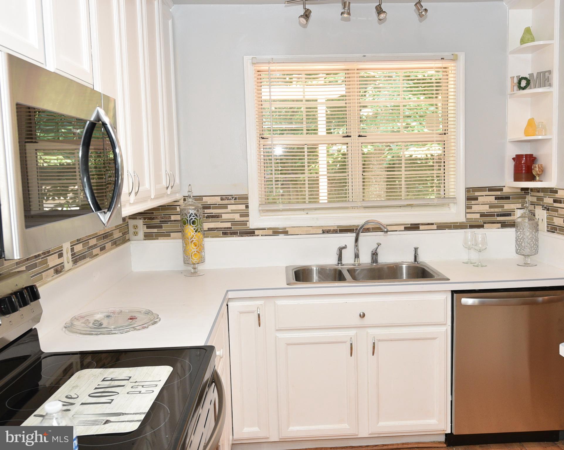 MEADOWOOD VILLAGE - Residential