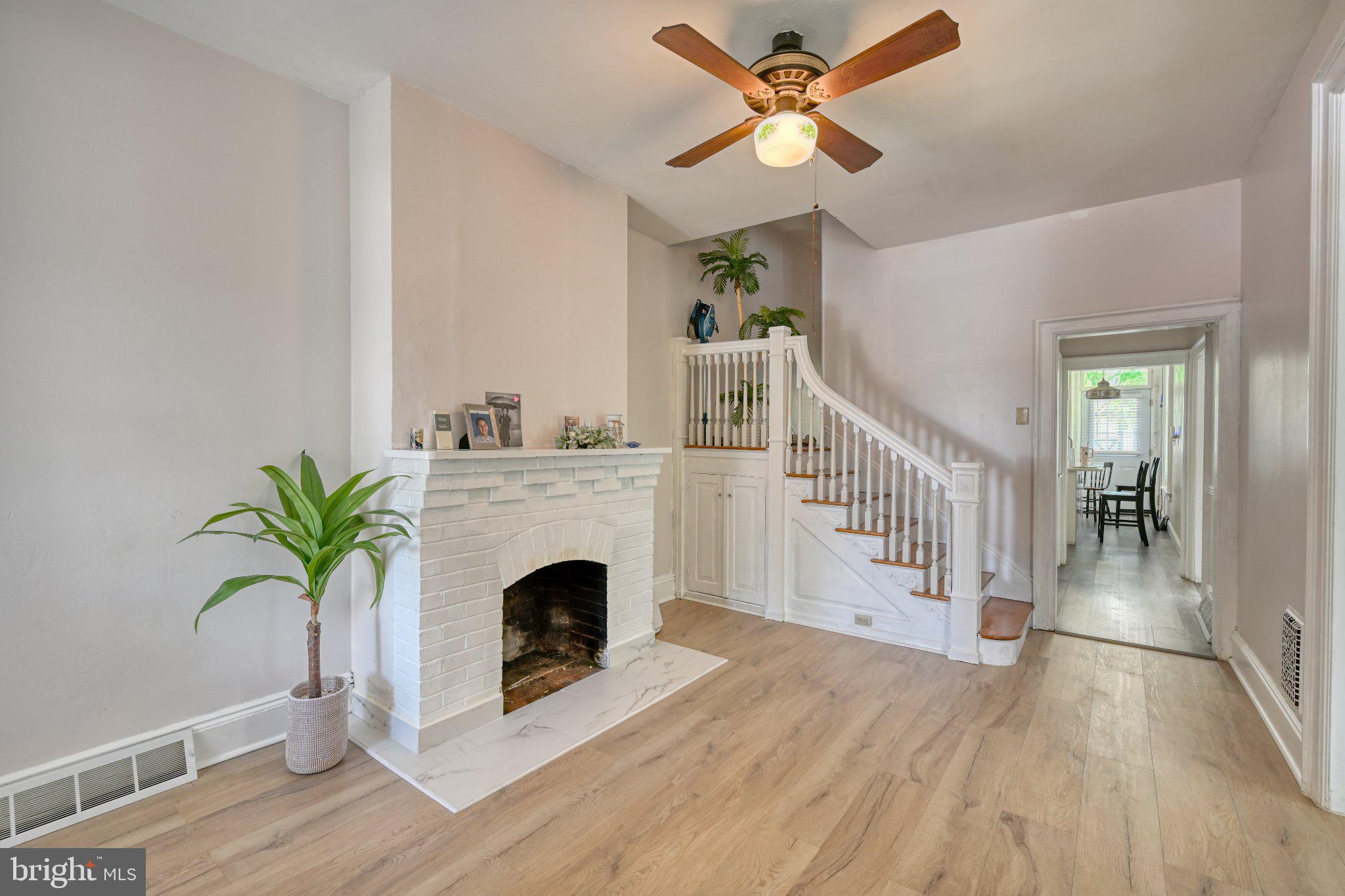 14 E CHESTNUT STREET