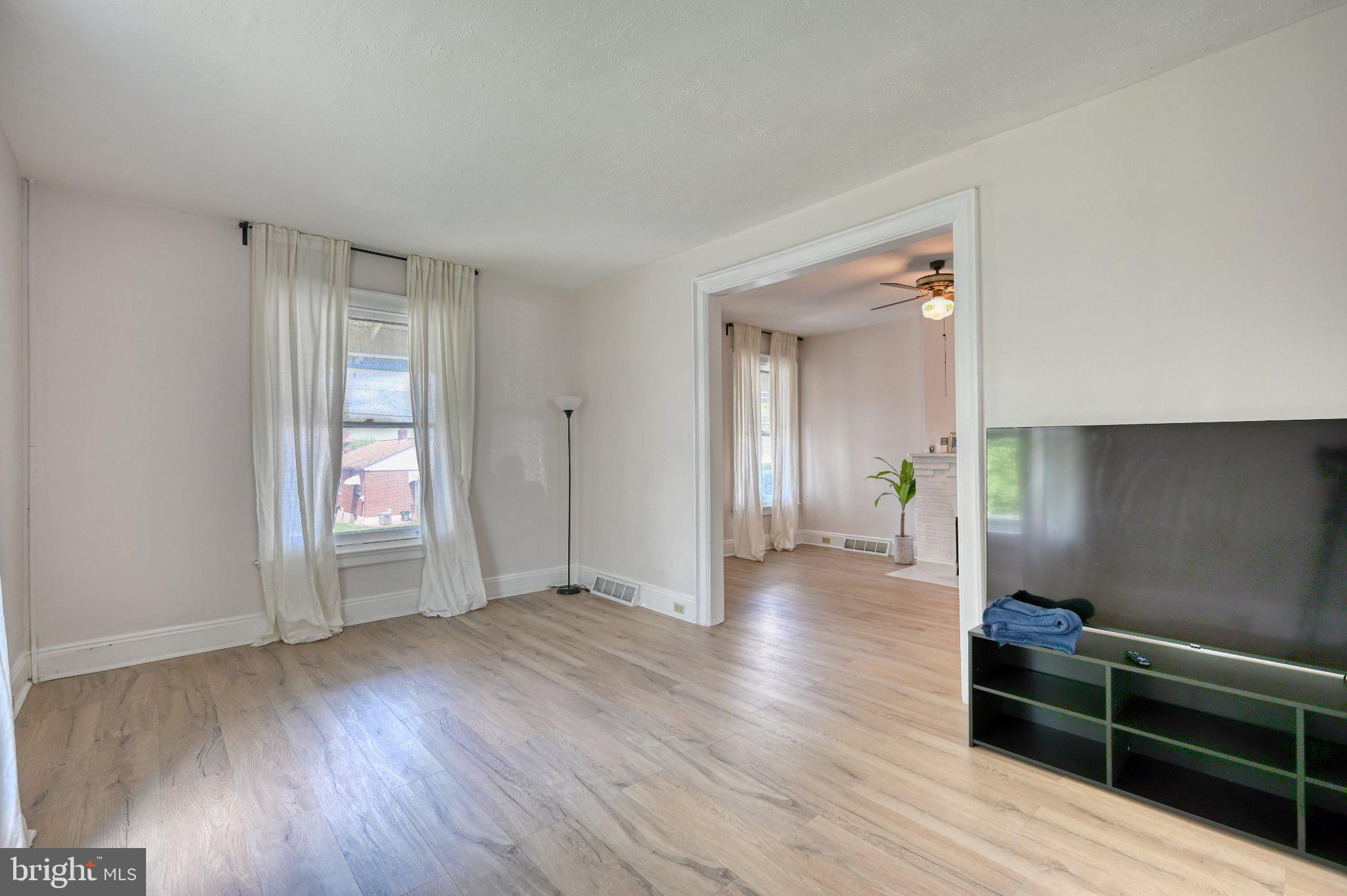 14 E CHESTNUT STREET