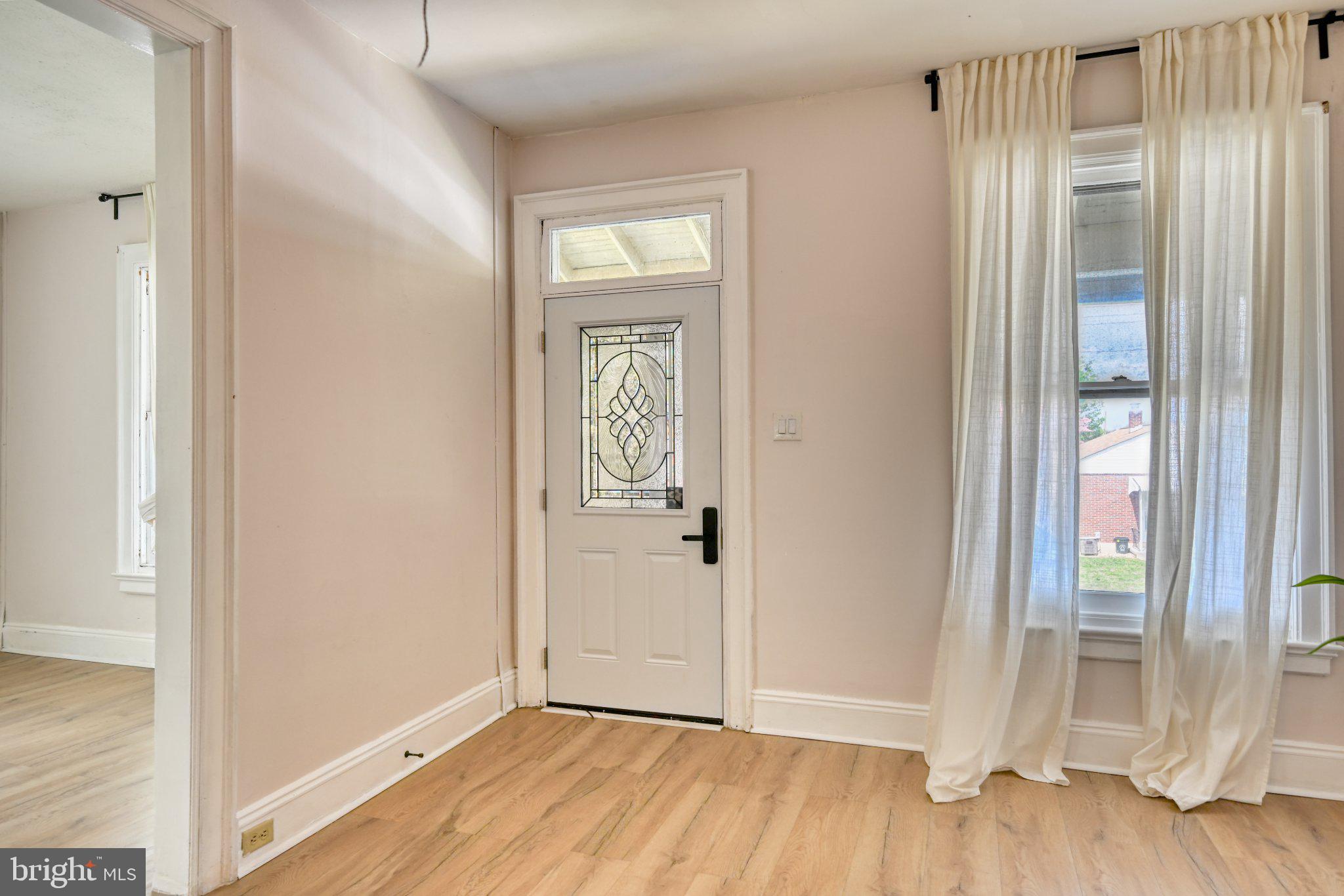 14 E CHESTNUT STREET