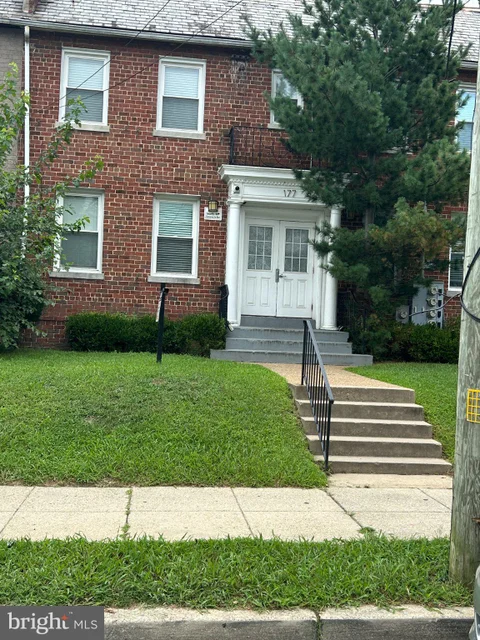 MLS: DCDC2279748