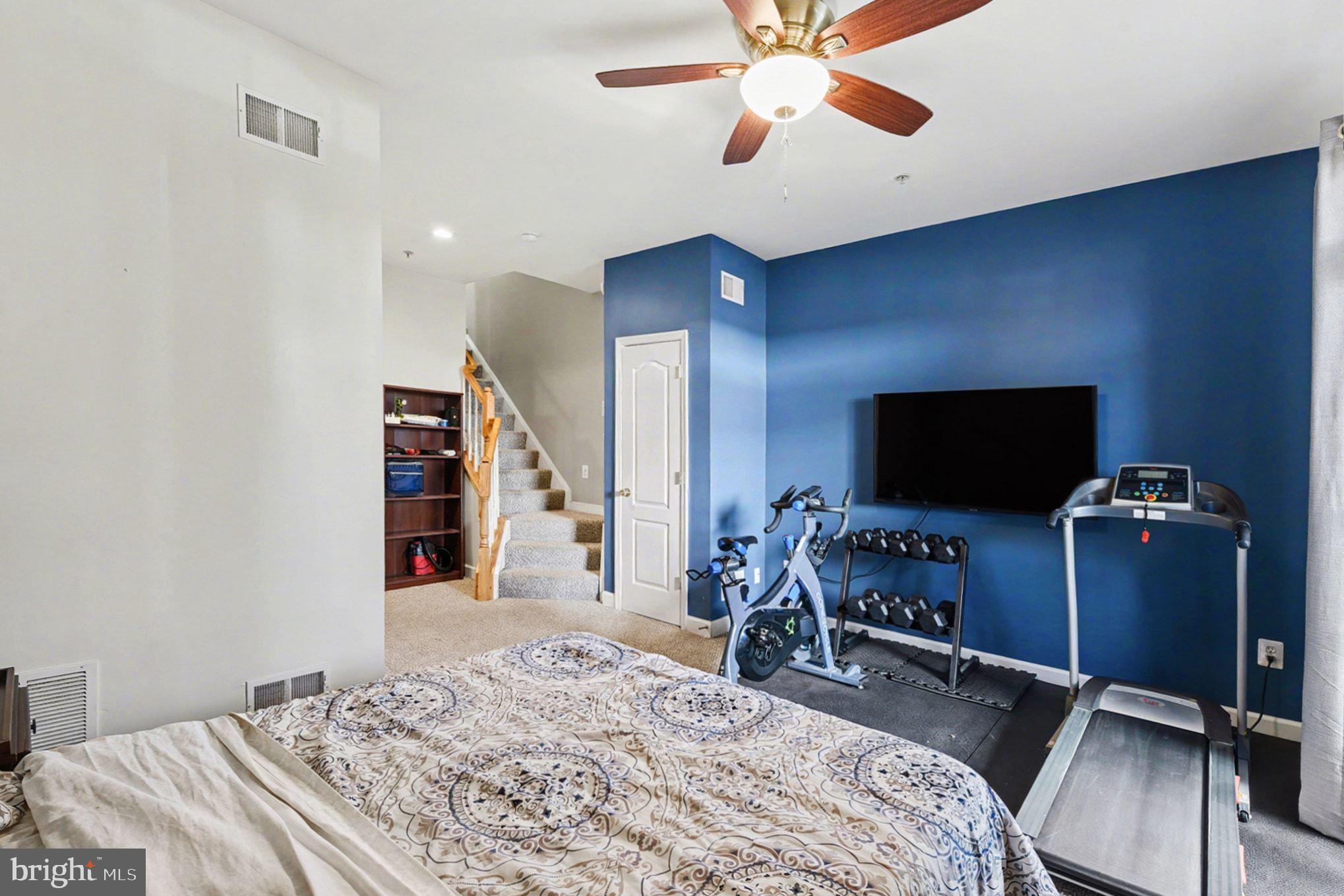 RUSSETT - Residential