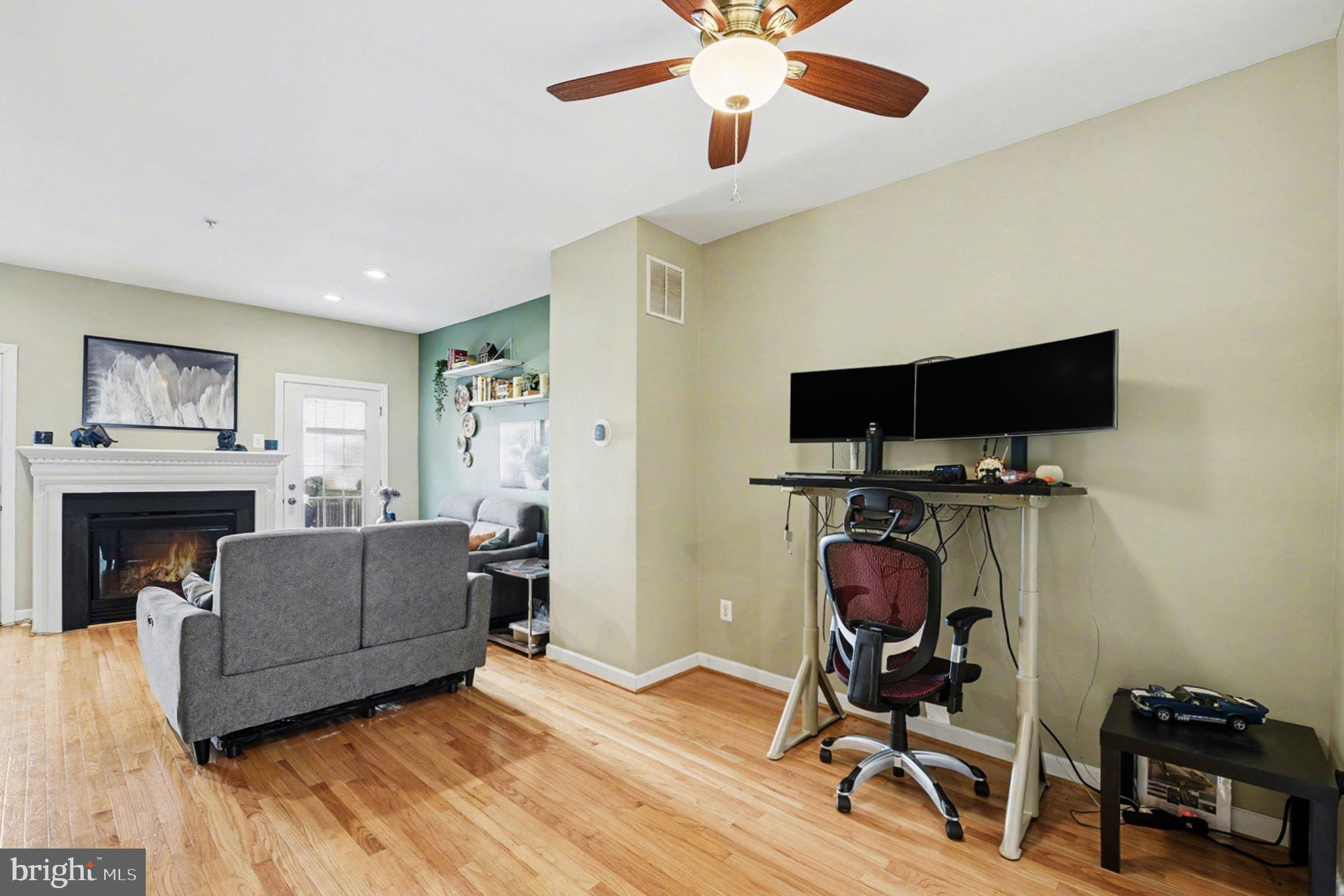 RUSSETT - Residential