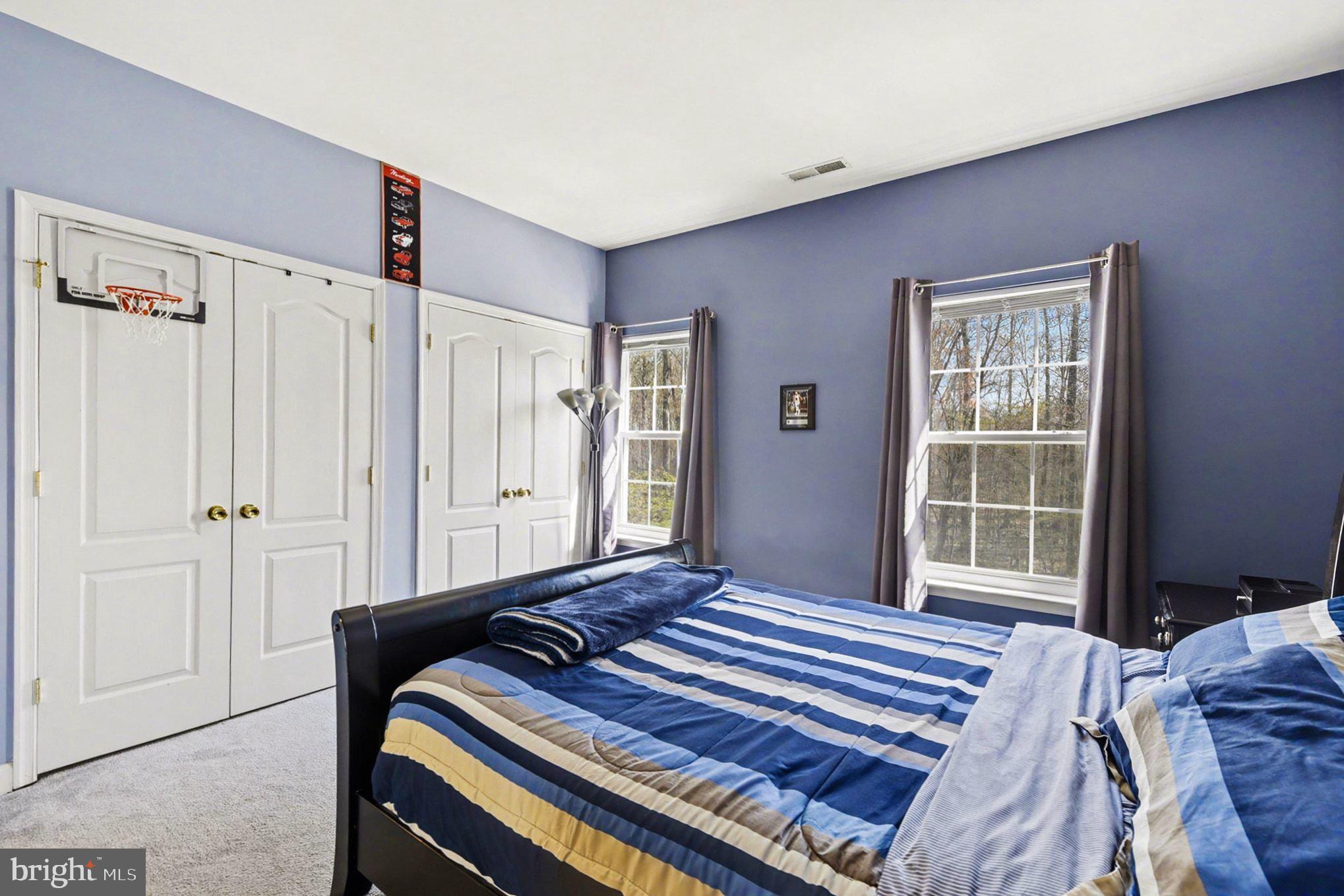 RUSSETT - Residential