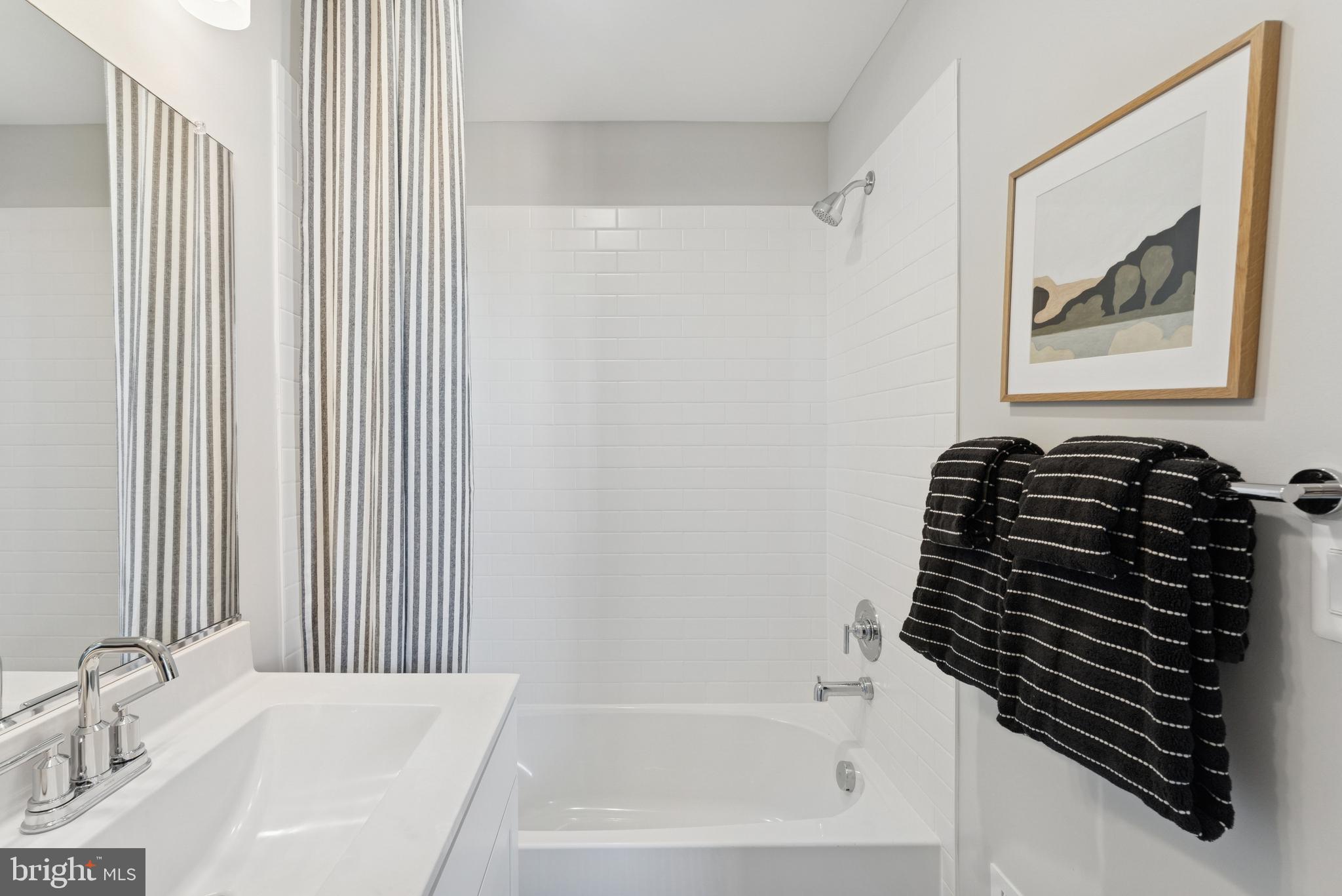 THE GROVE AT JACKSON VILLAGE - Residential