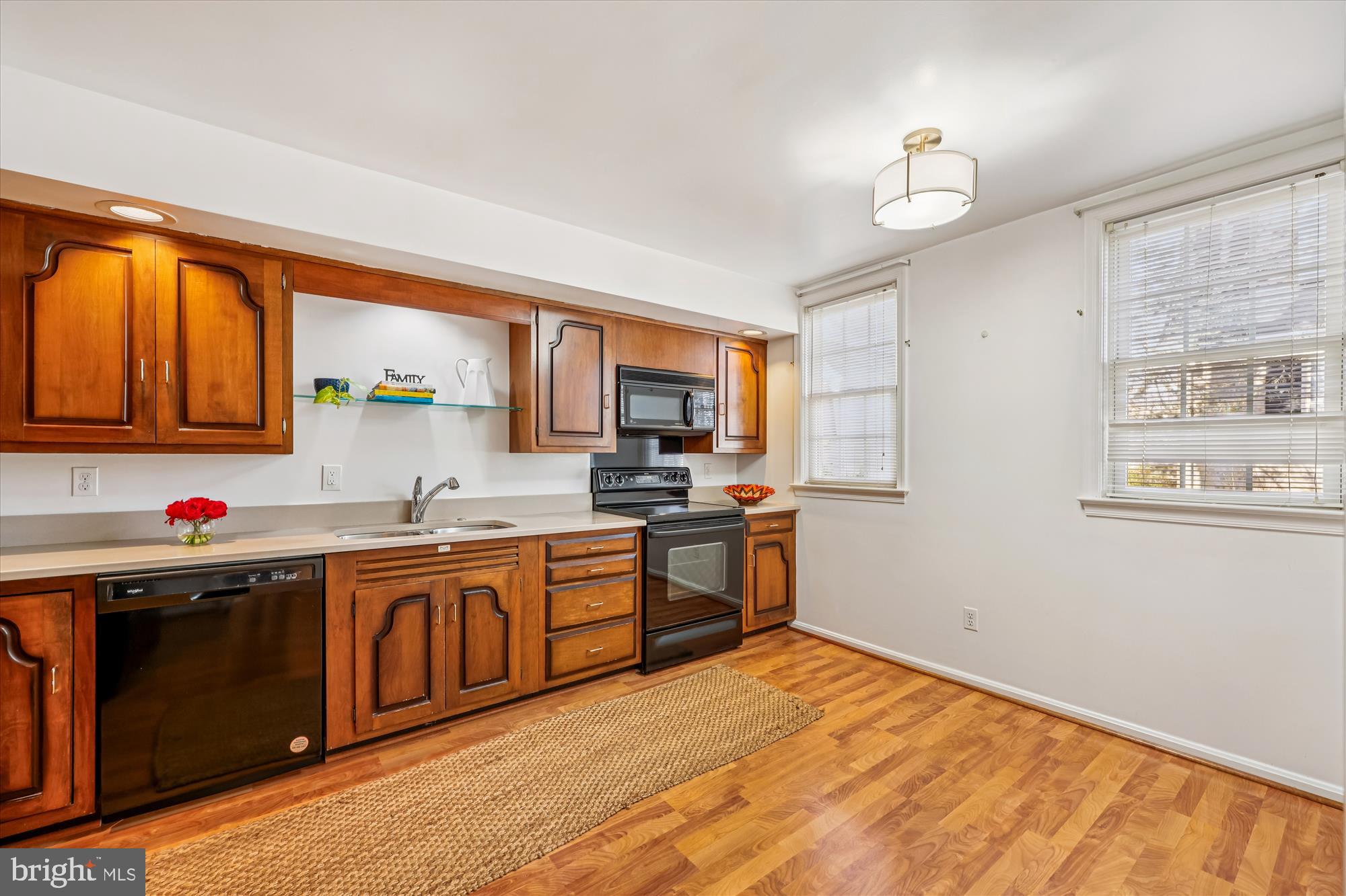 CREST OF WICKFORD - Residential