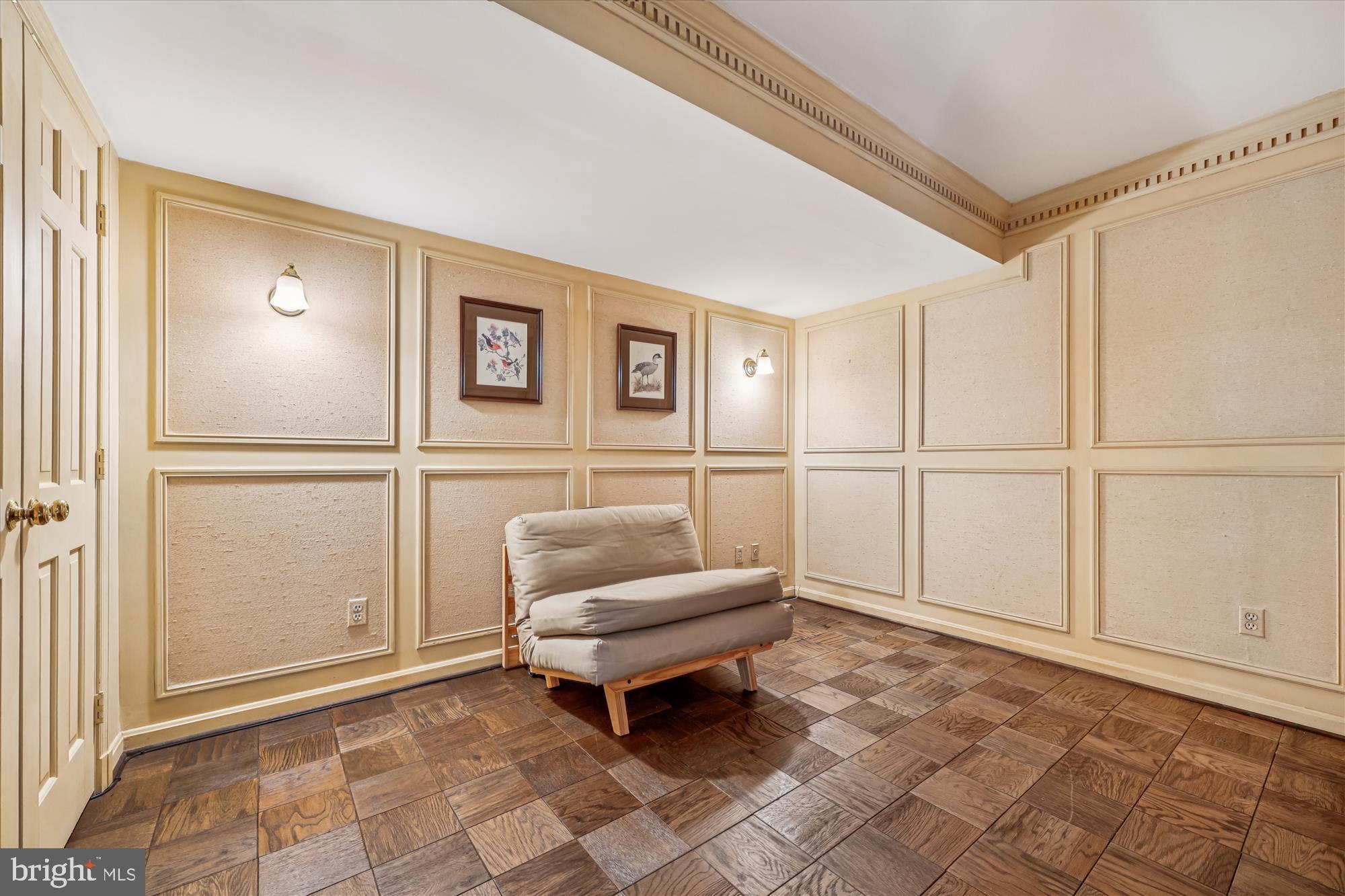 CREST OF WICKFORD - Residential