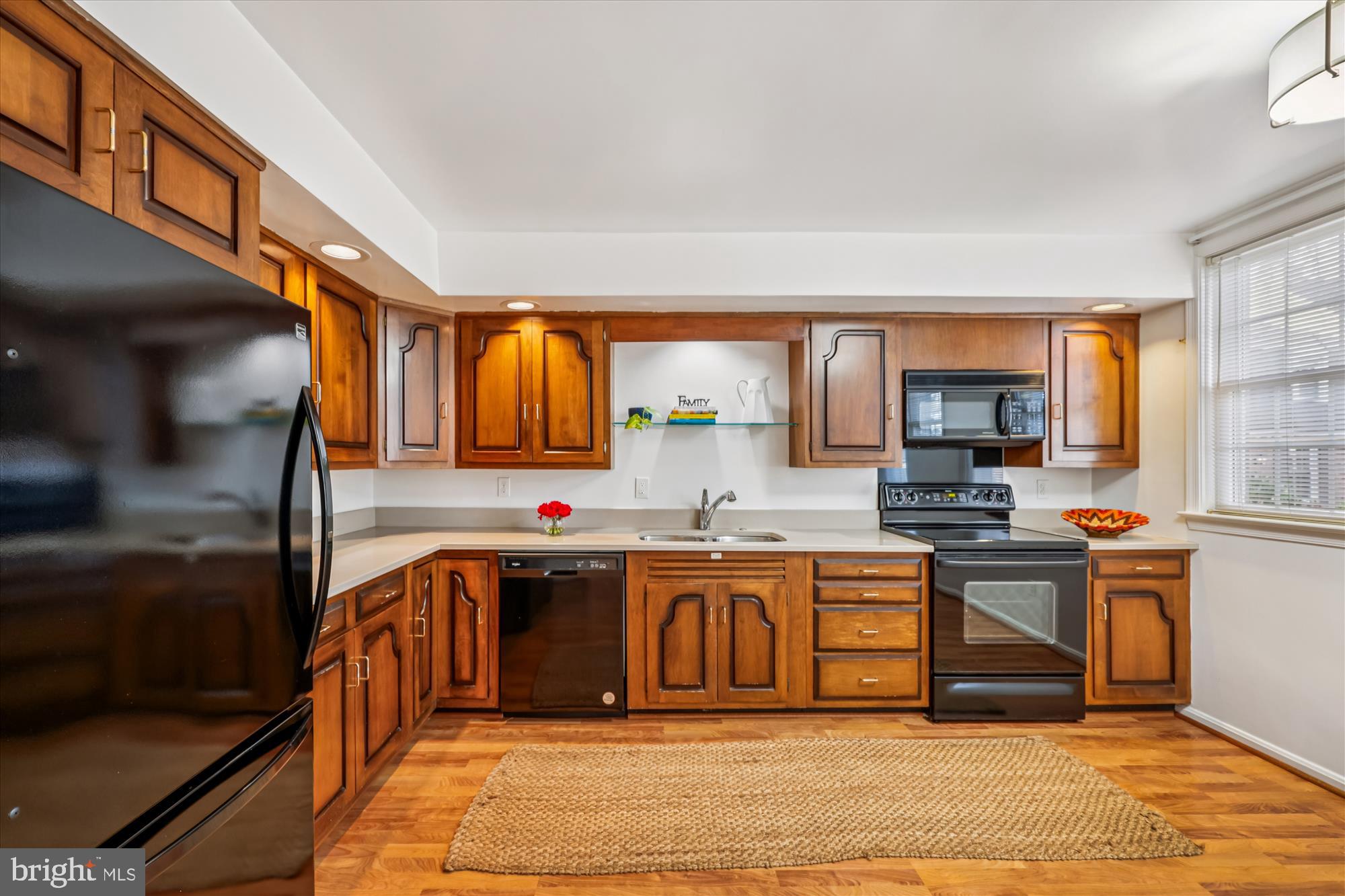 CREST OF WICKFORD - Residential