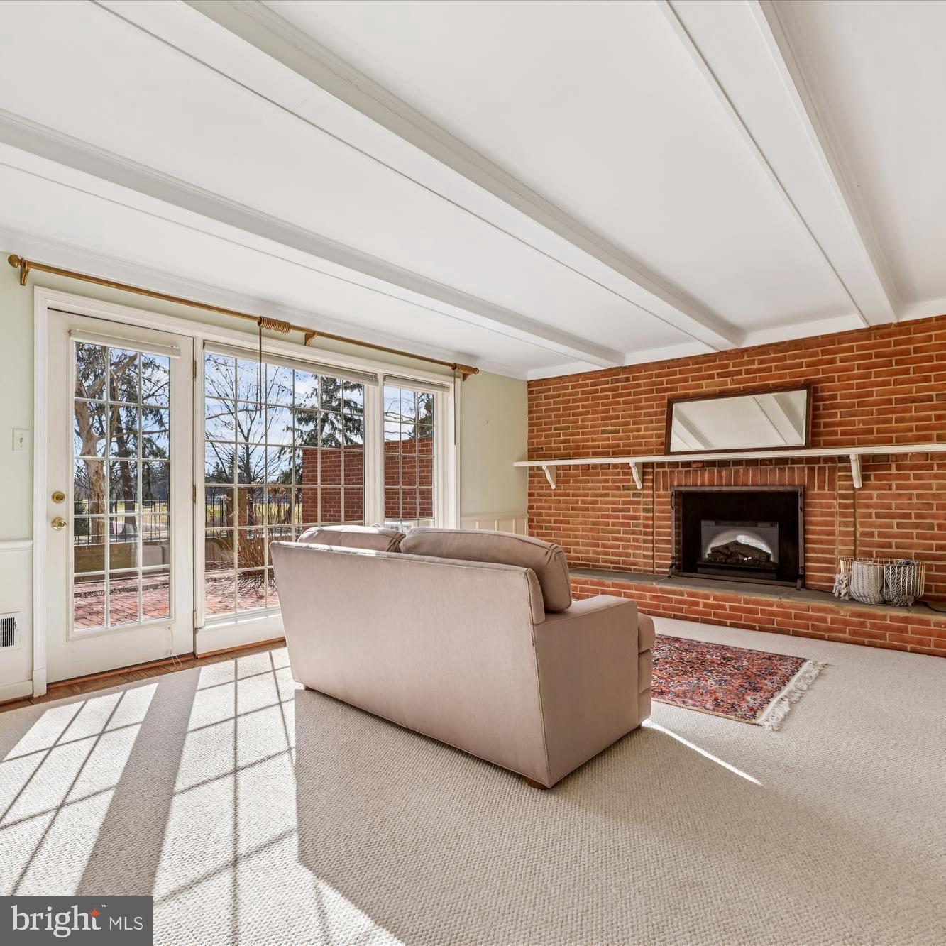 CREST OF WICKFORD - Residential