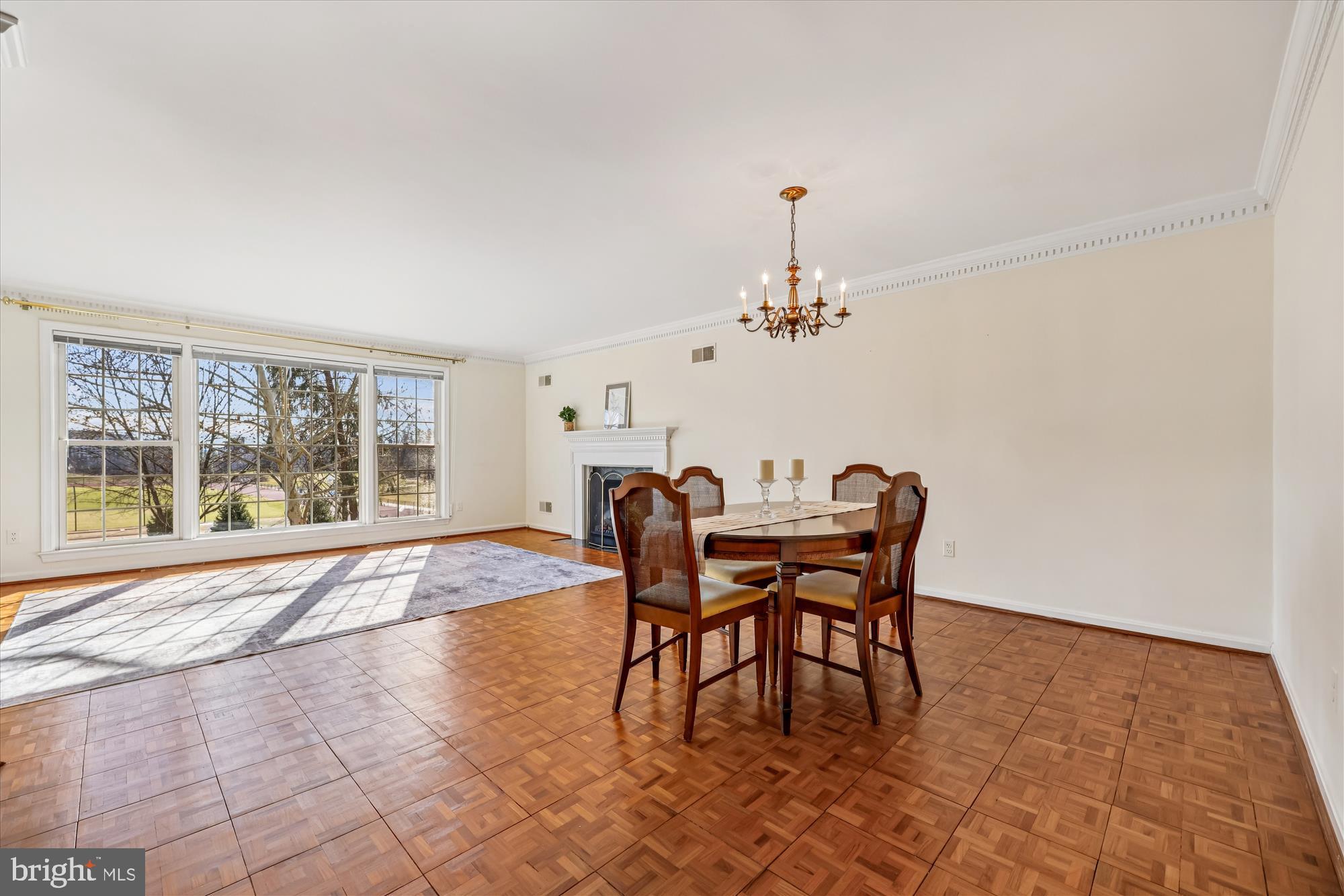 CREST OF WICKFORD - Residential