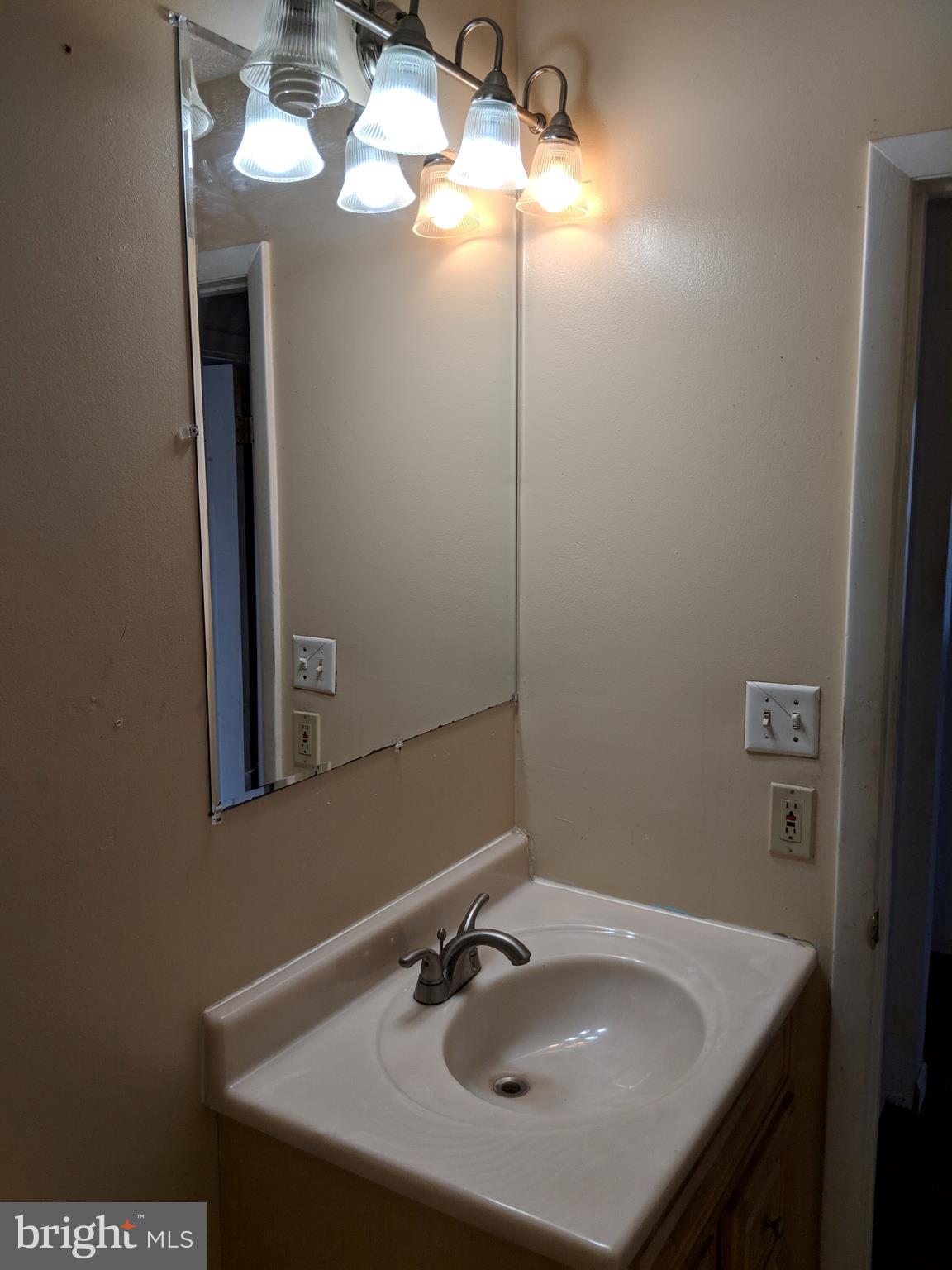 HARBOUR OAKS - Residential