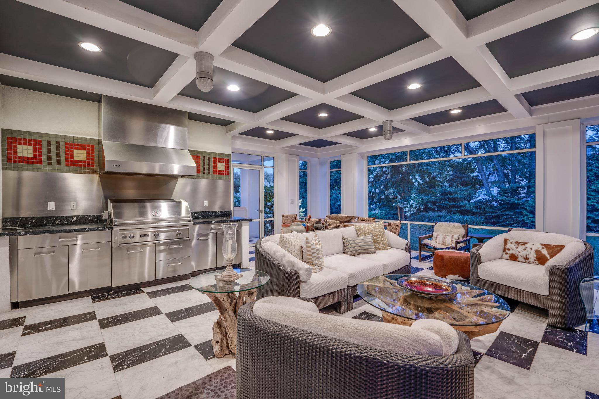 WORTHINGTON GREEN - Residential