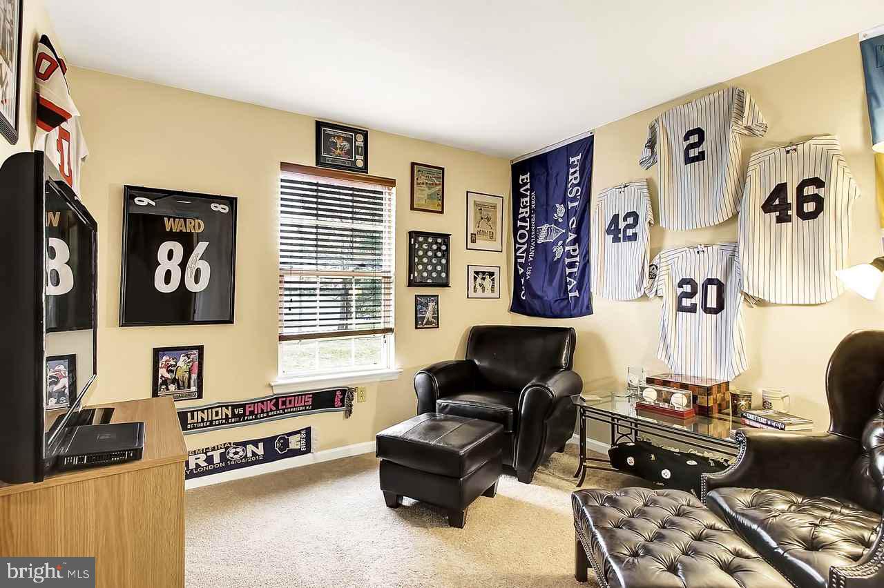 ORCHARD GLEN - Residential