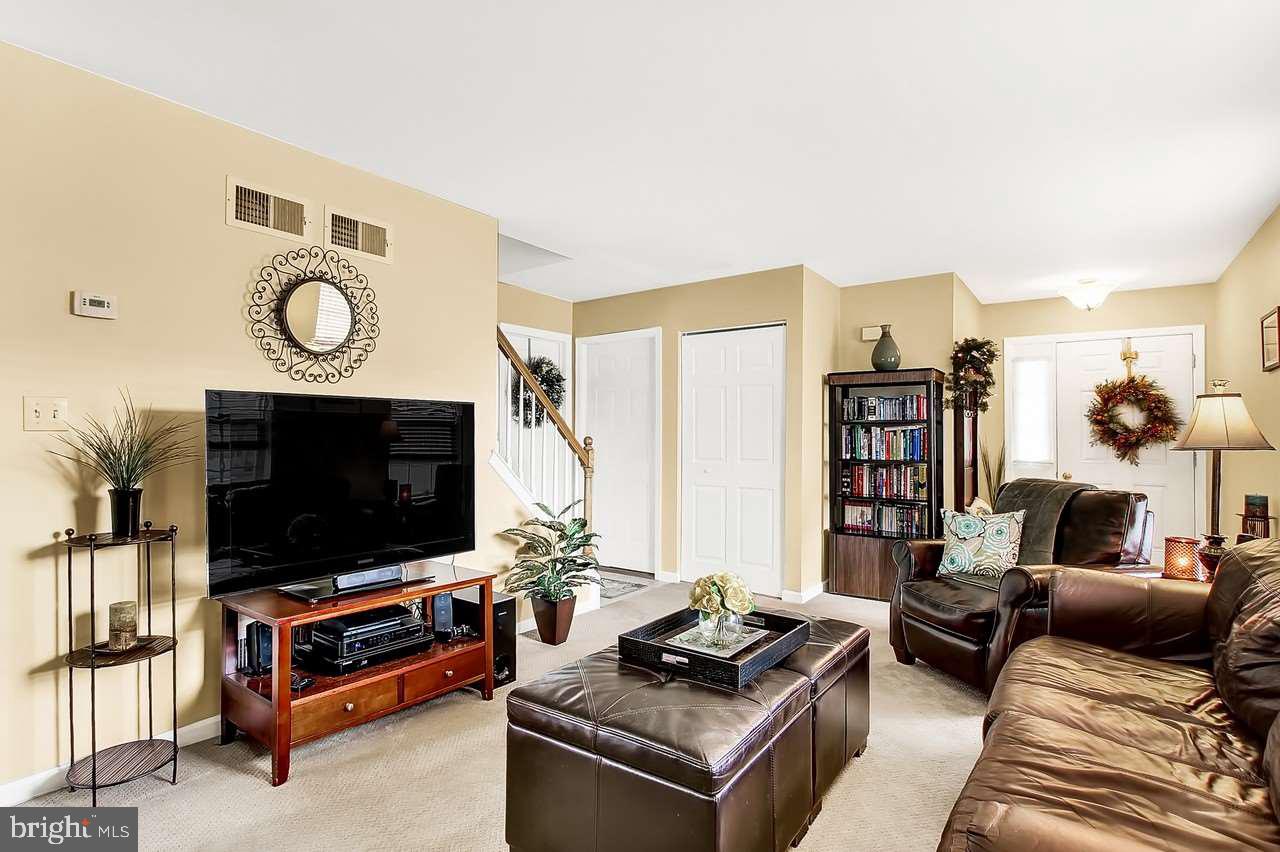 ORCHARD GLEN - Residential