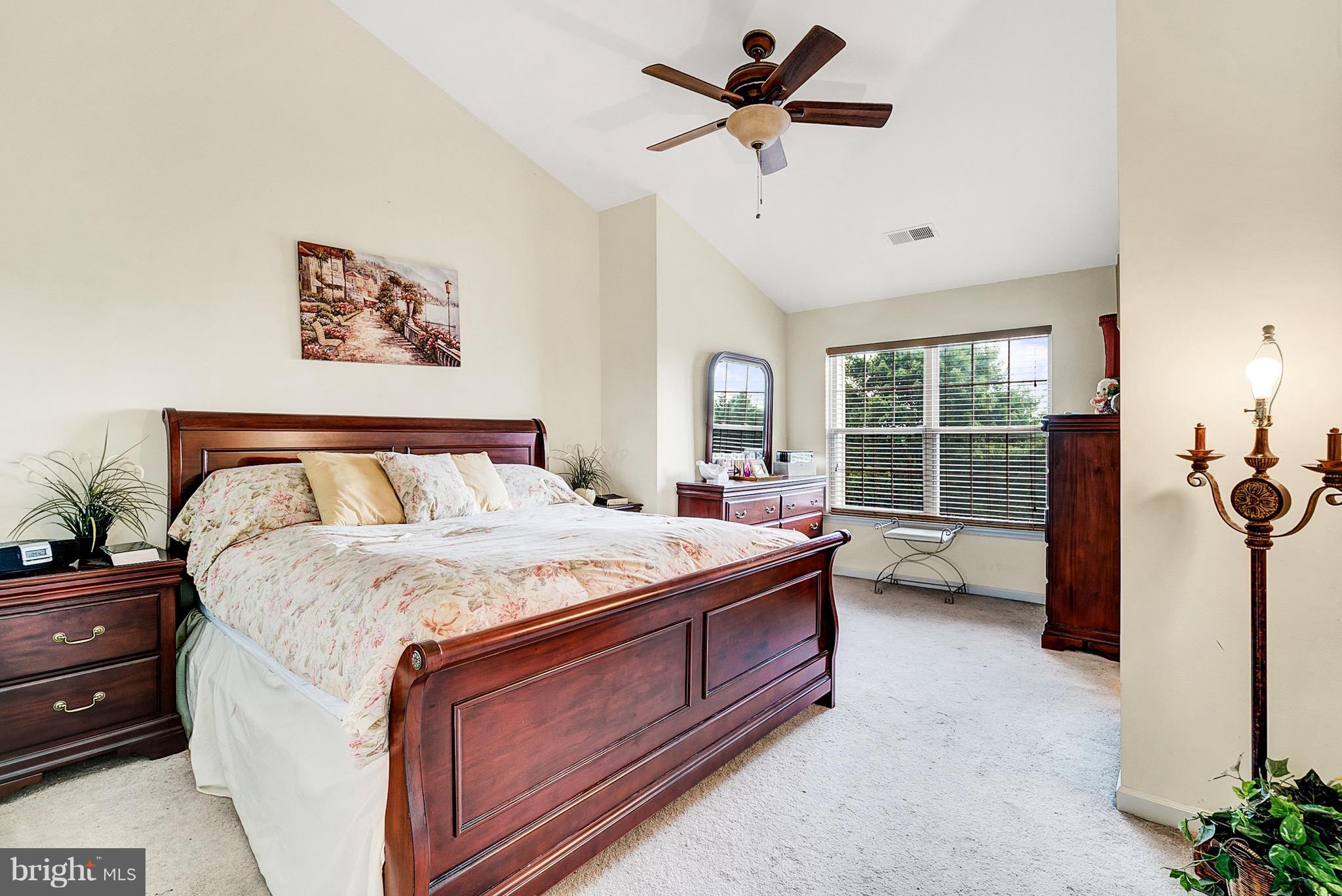 SIGNATURE AT BROADLANDS - Residential