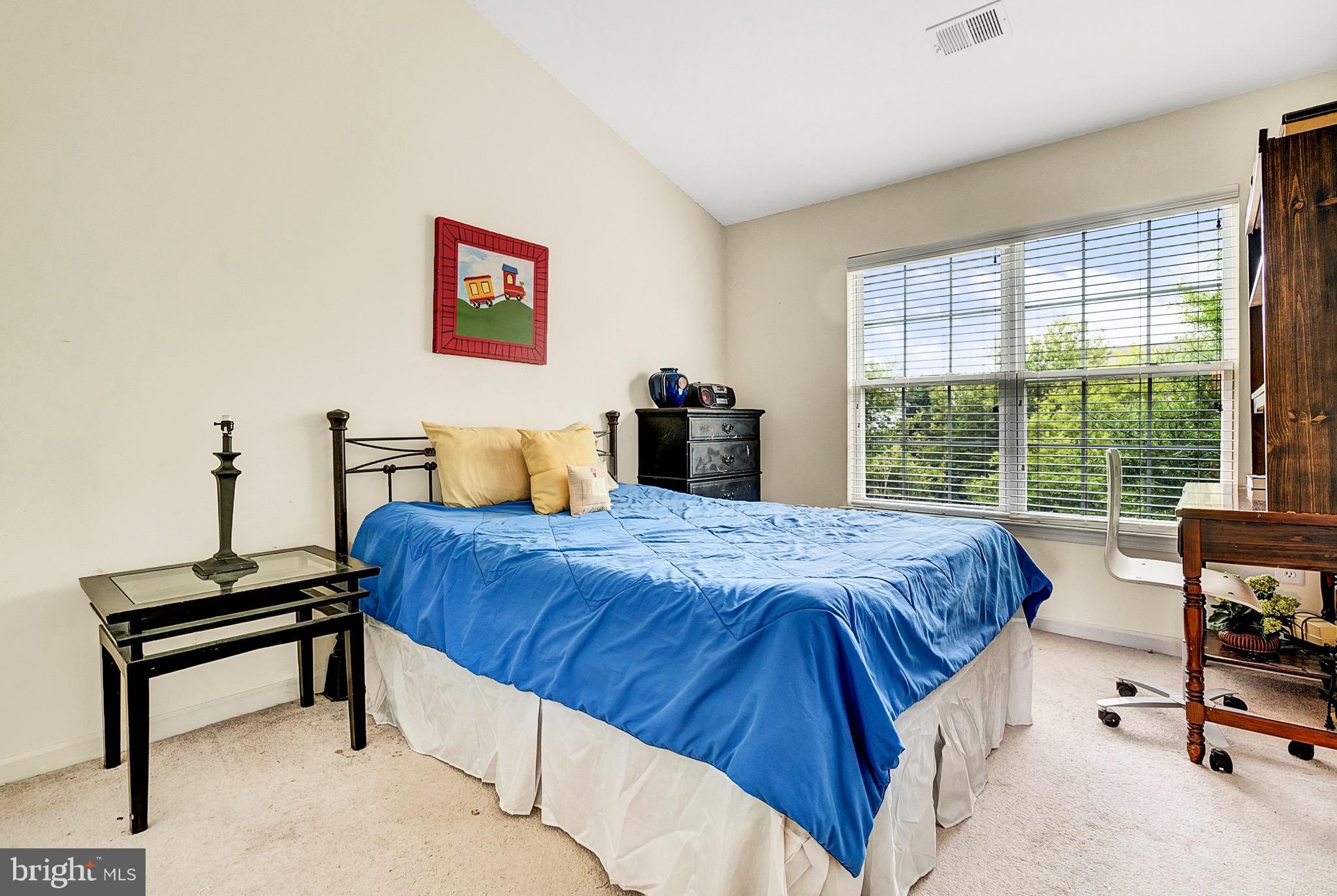 SIGNATURE AT BROADLANDS - Residential