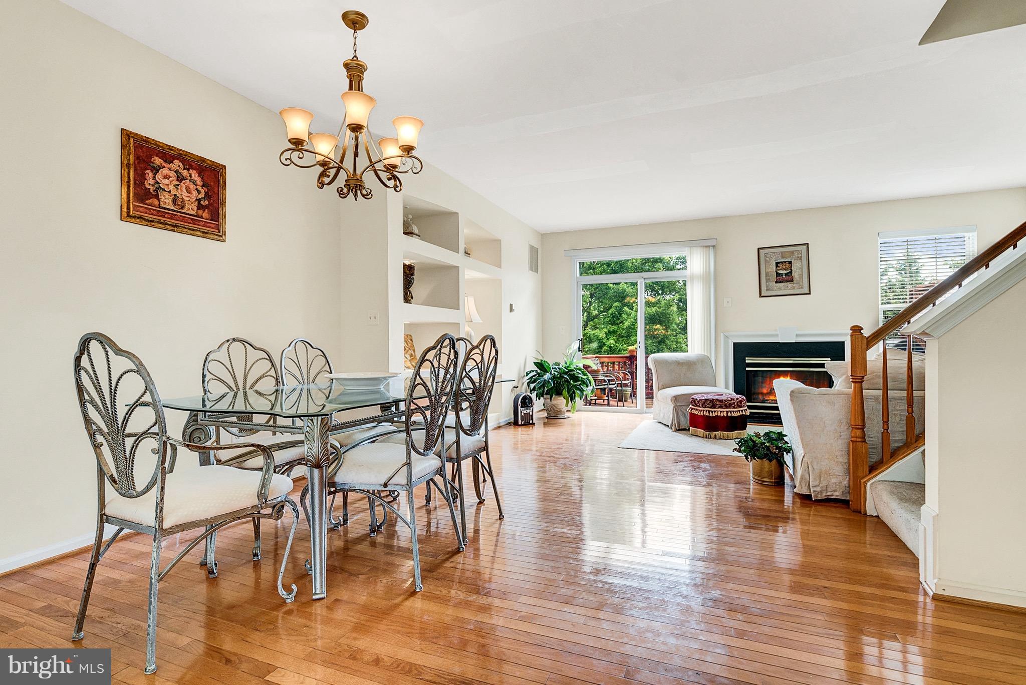 SIGNATURE AT BROADLANDS - Residential