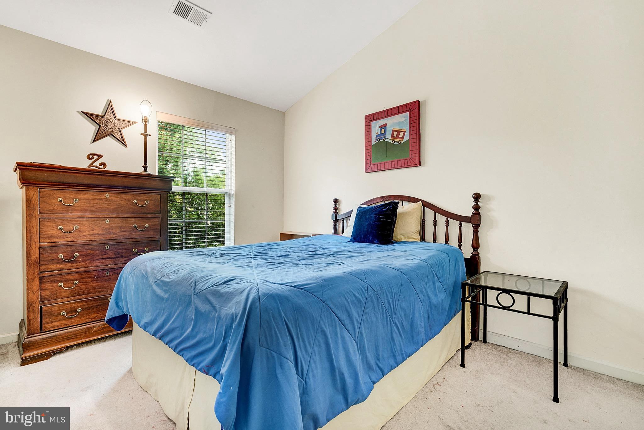 SIGNATURE AT BROADLANDS - Residential