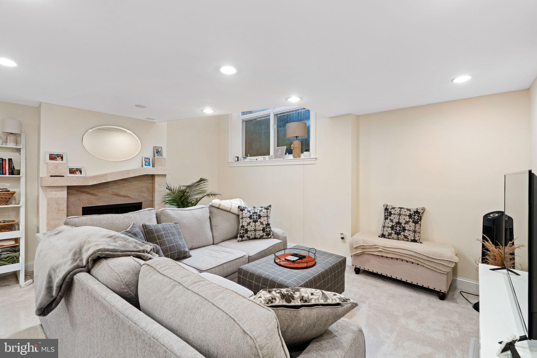 502 S 11TH STREET 38