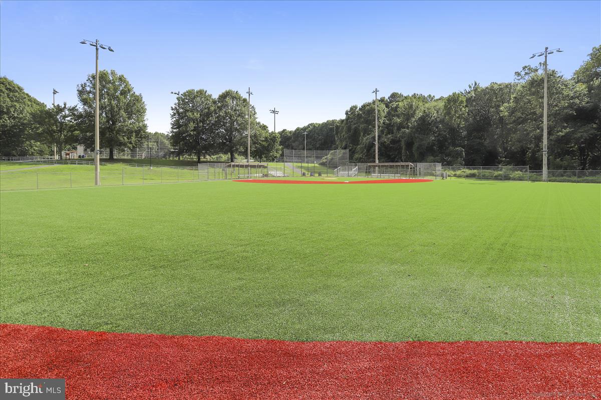 HAWTHORNE VILLAGE - Residential