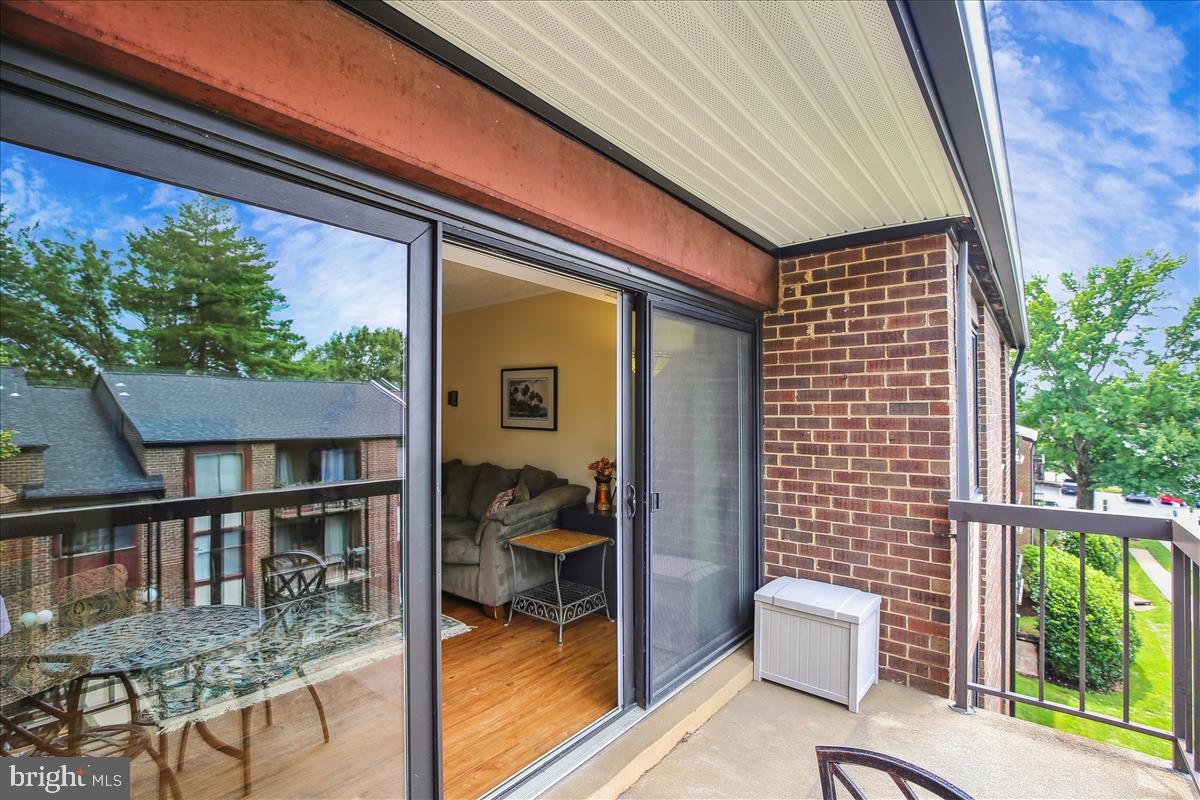 HAWTHORNE VILLAGE - Residential