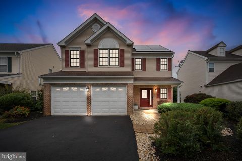 Photo of 4 Sandstone Road, EAST WINDSOR, NJ 08520 (MLS # NJME2067162)