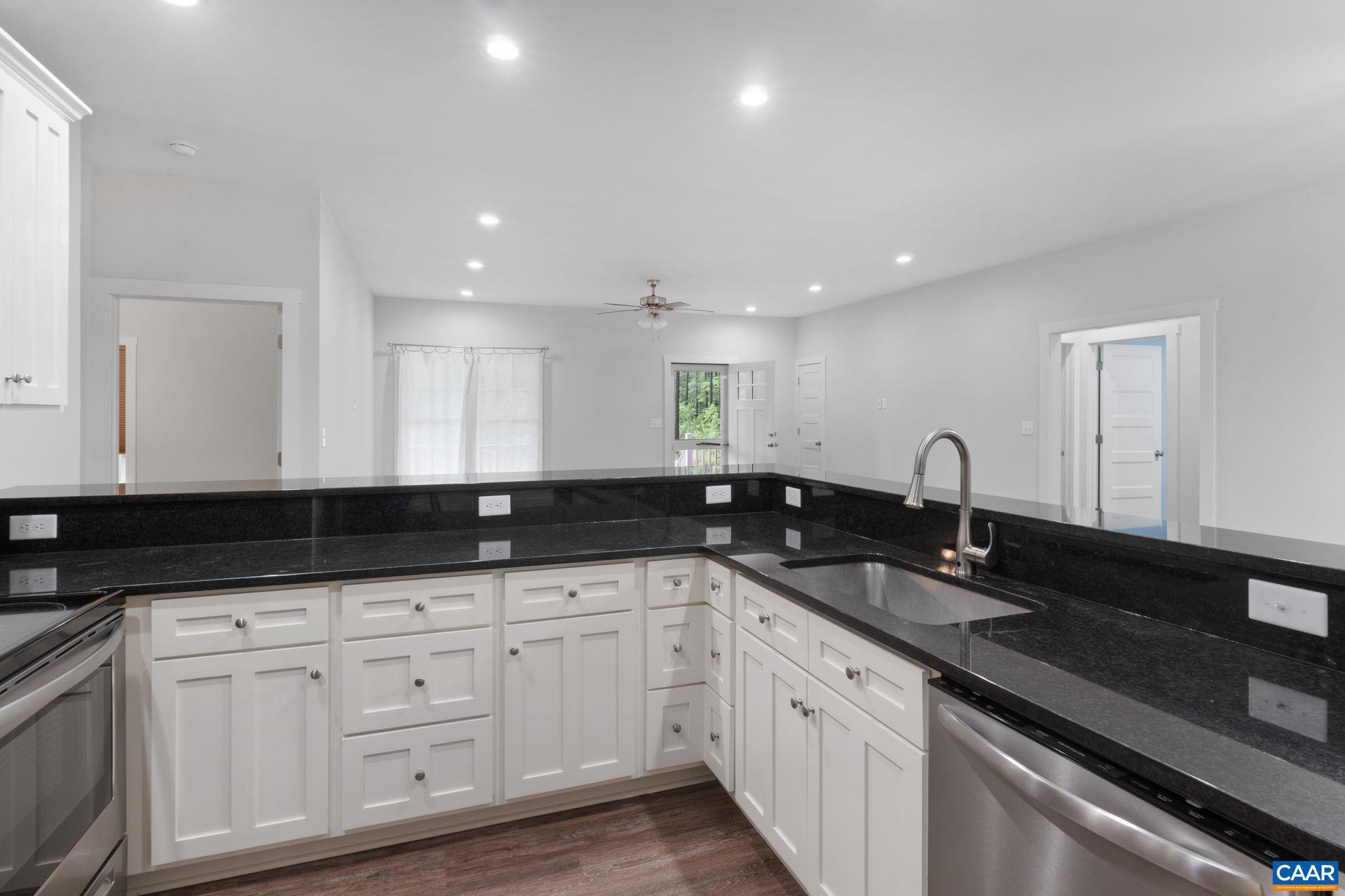 CALEDONIA - Residential