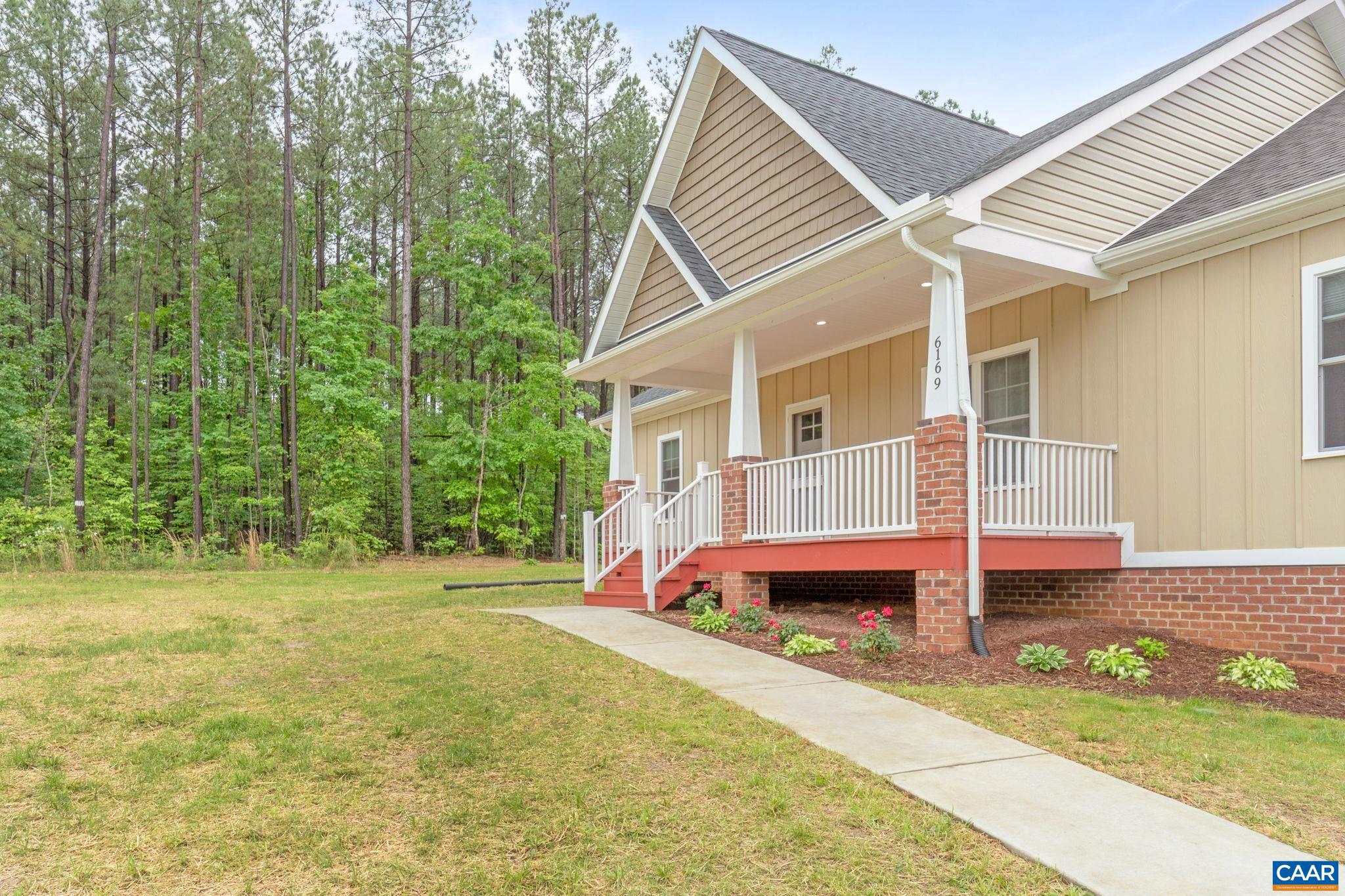 CALEDONIA - Residential