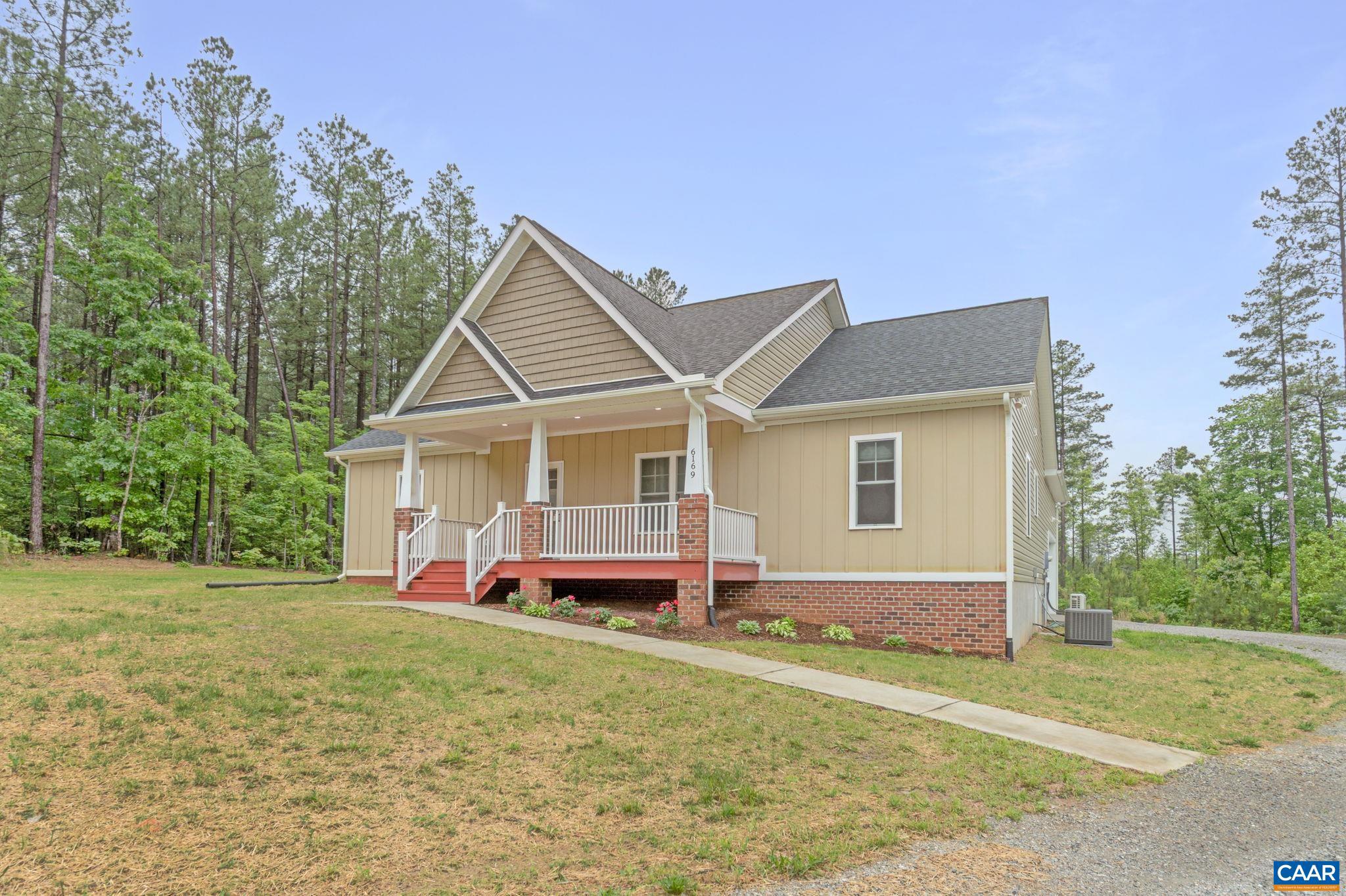 CALEDONIA - Residential