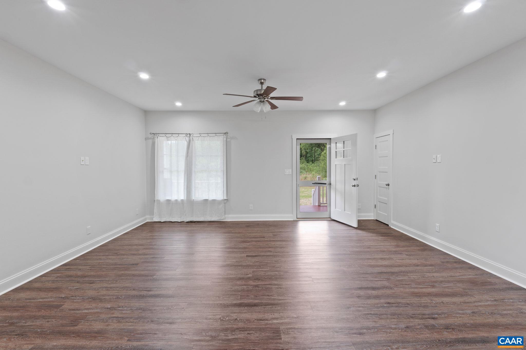 CALEDONIA - Residential