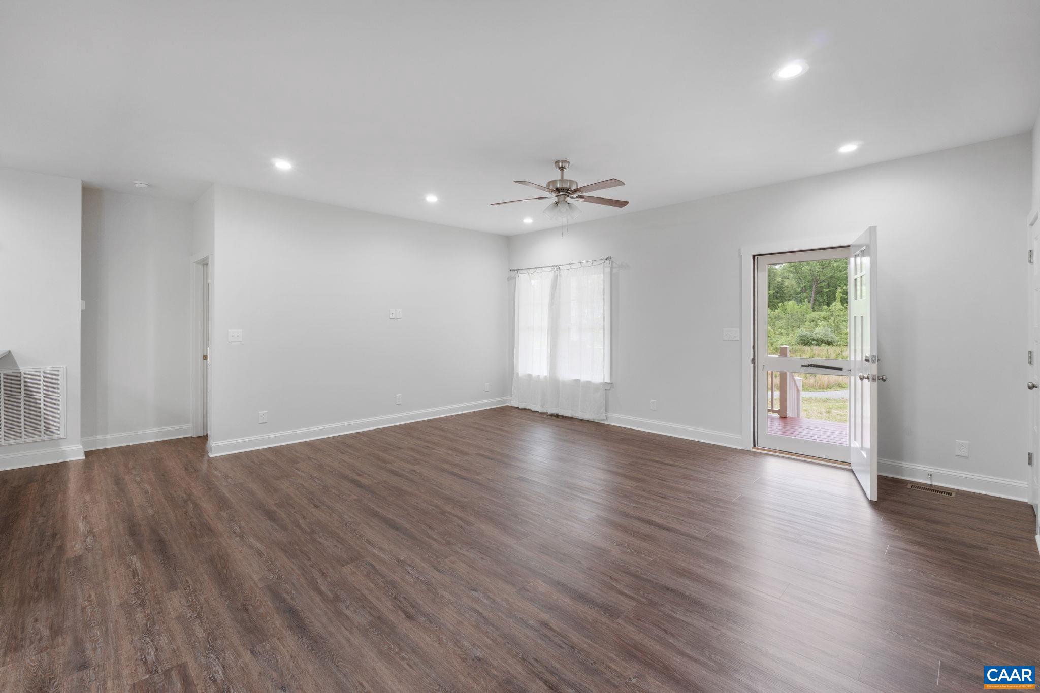 CALEDONIA - Residential