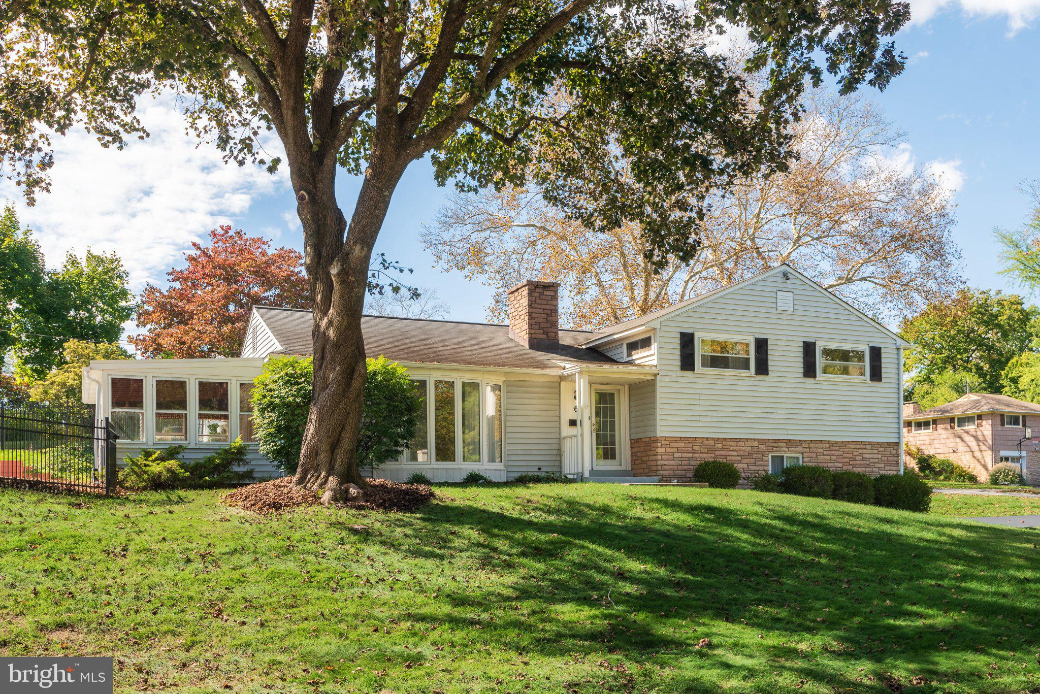 6 COBBLESTONE DRIVE