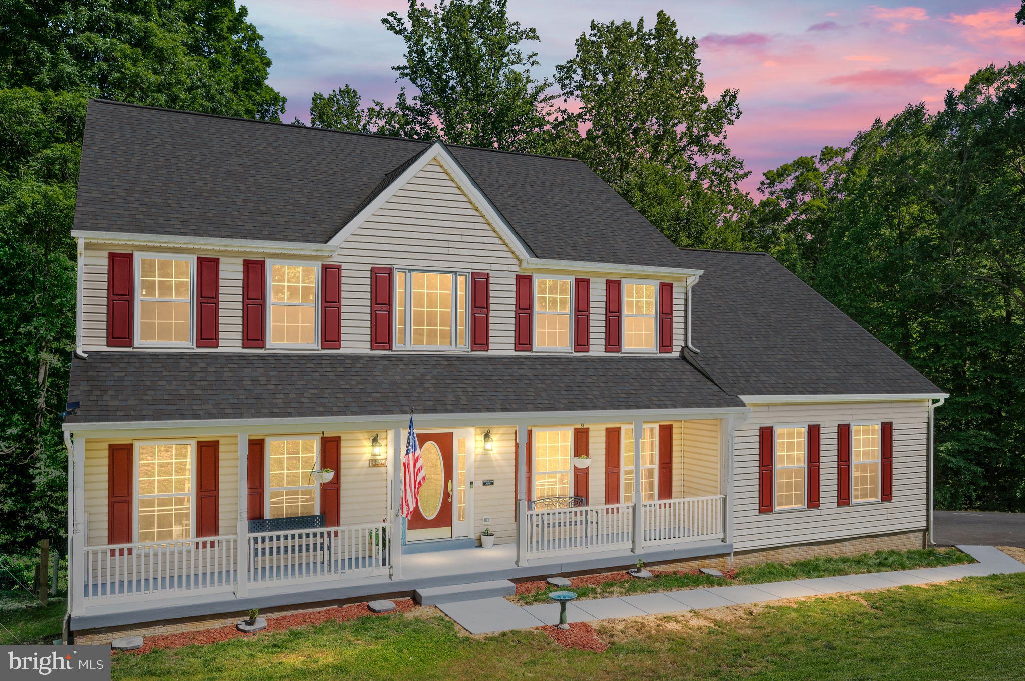 36 CRESTWOOD LANE