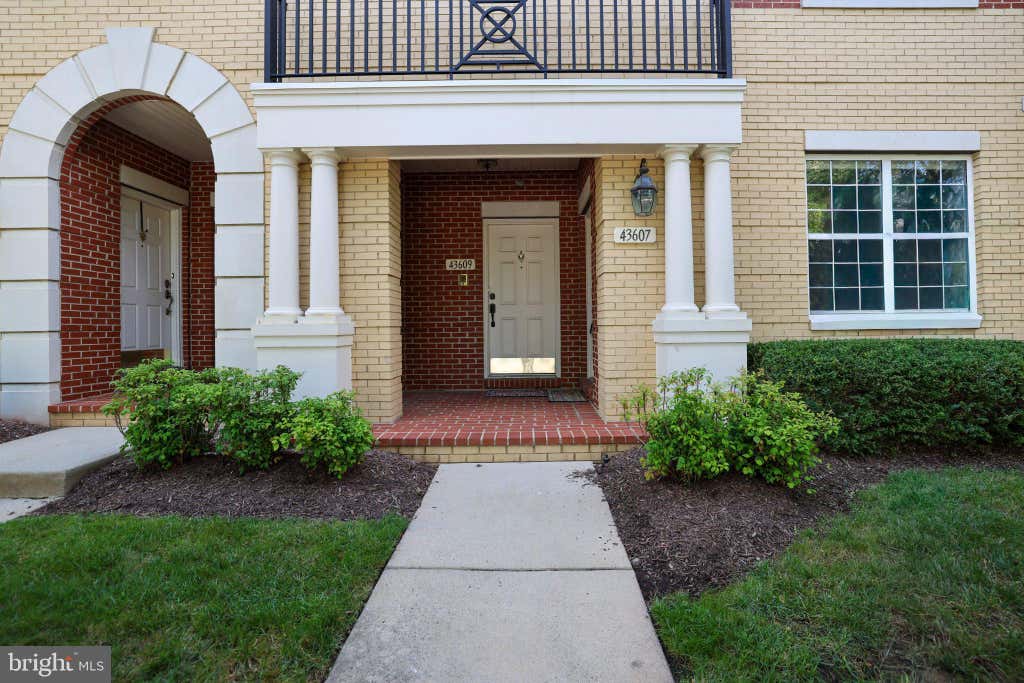 Photo of 43607 Mcdowell Square, LEESBURG, VA 20176 (MLS # VALO2132964)