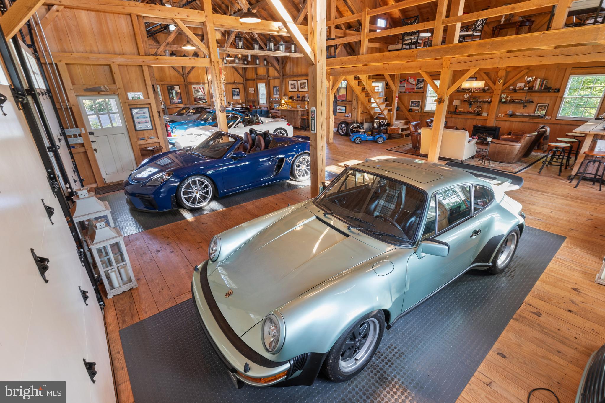 MY LADY'S MANOR - Residential