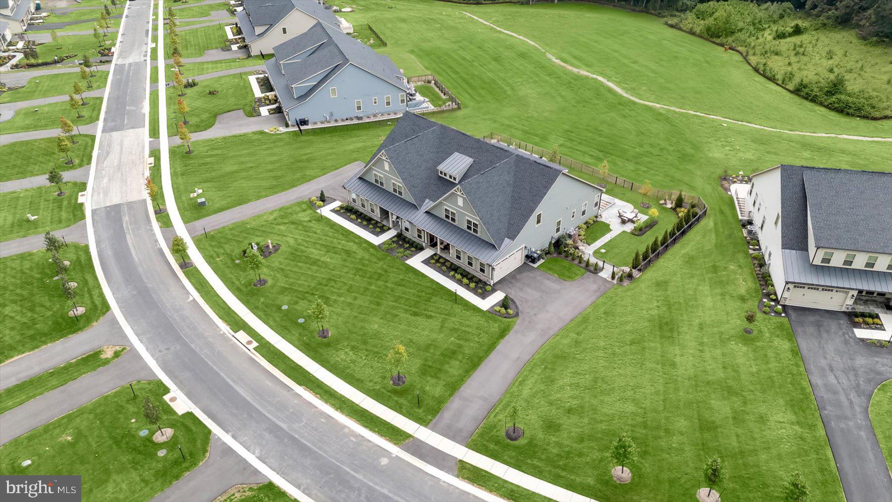 8523 LALLYBROCH LANE