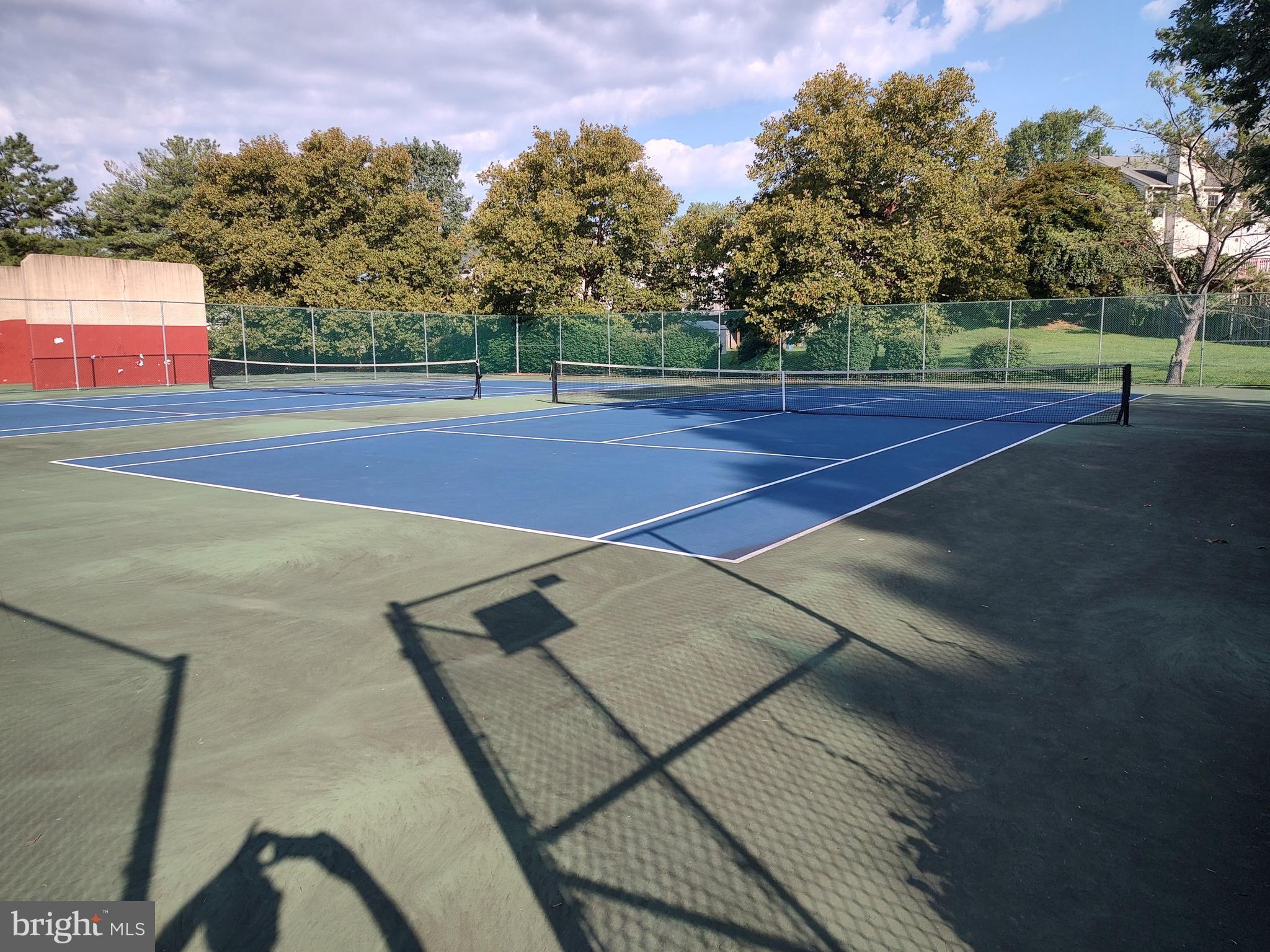 WILLOW WOOD - Residential