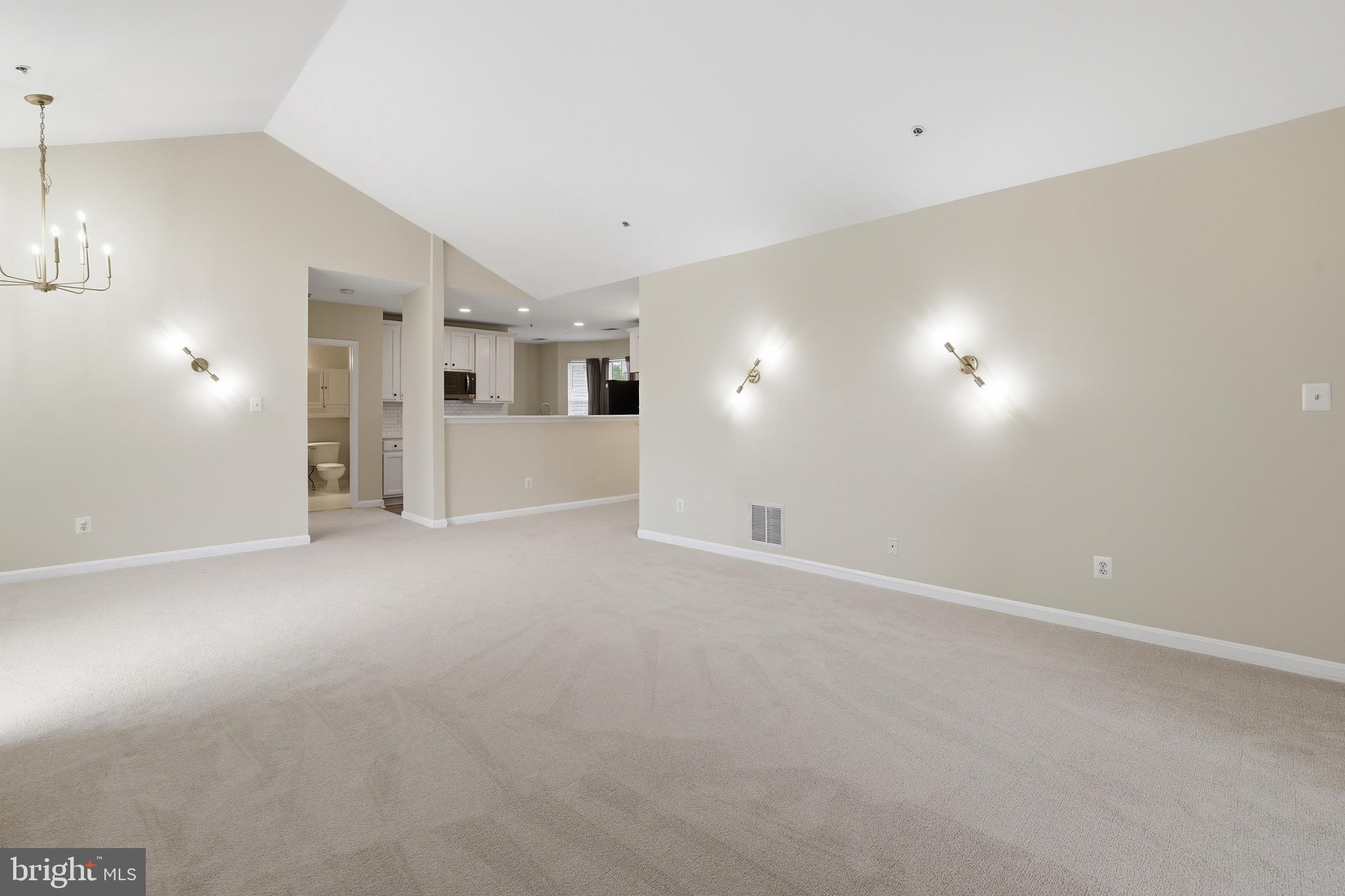 LAKESIDE AT SOUTH RIDING - Residential