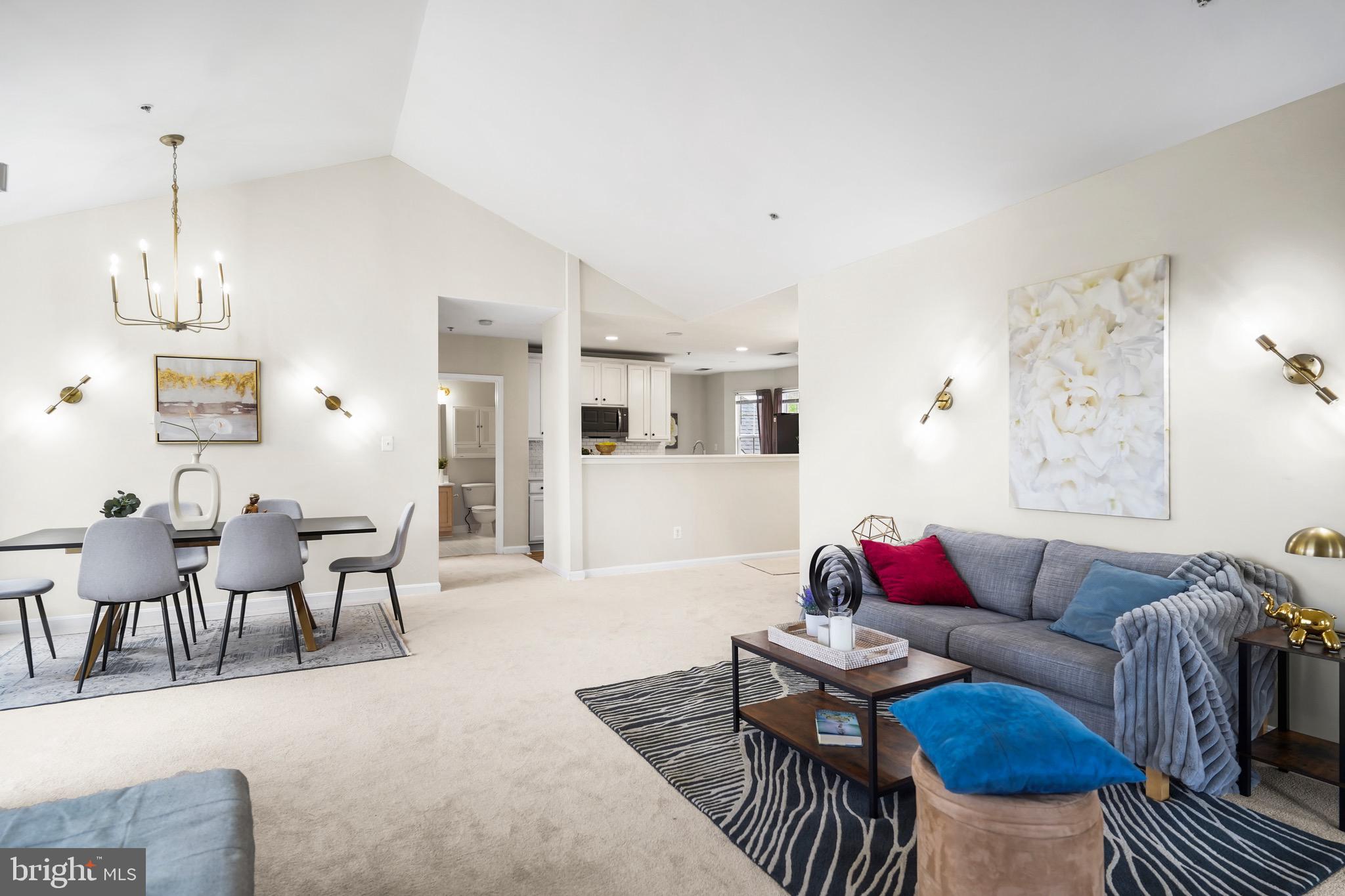 LAKESIDE AT SOUTH RIDING - Residential