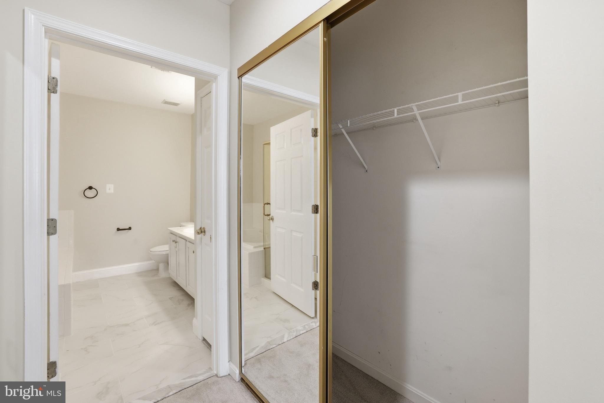 LAKESIDE AT SOUTH RIDING - Residential